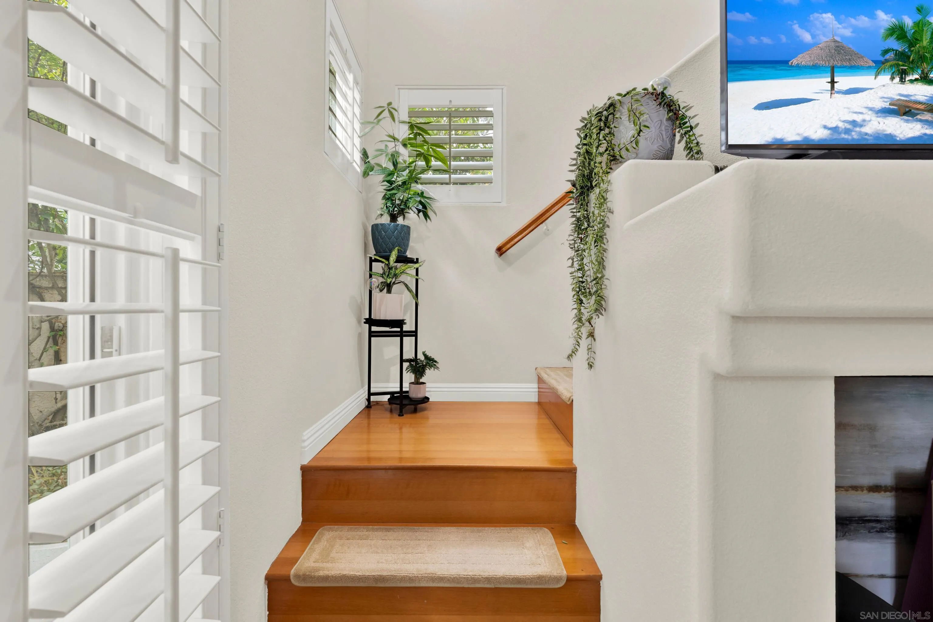 https://cdn.realtyfeed.com/cdn/127/260022777/516dff34b2ada8f09d8f954d29a8b24a.webp