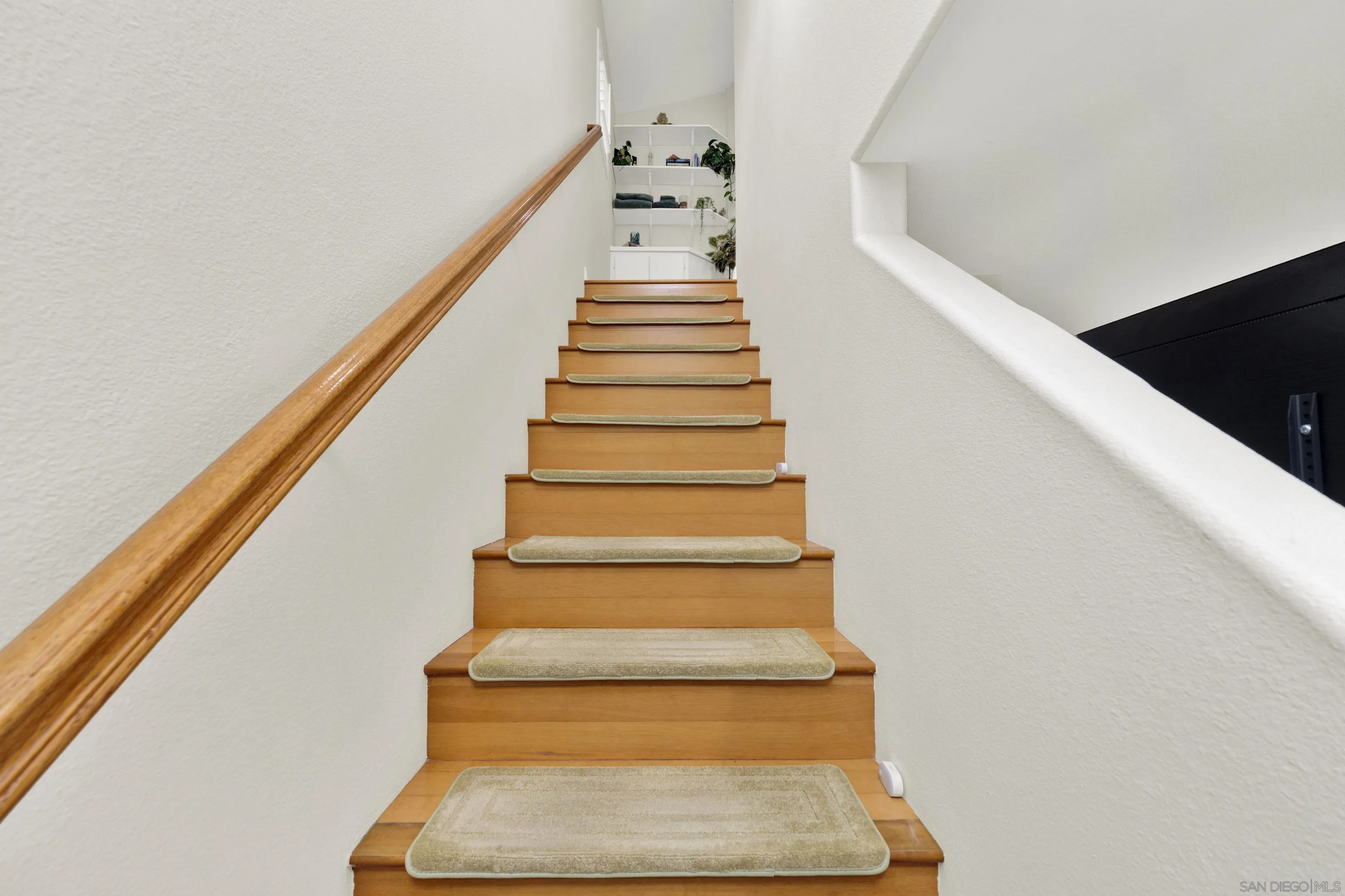 https://cdn.realtyfeed.com/cdn/127/260022777/592029306c3097c7519202e1b2ff4b14.webp