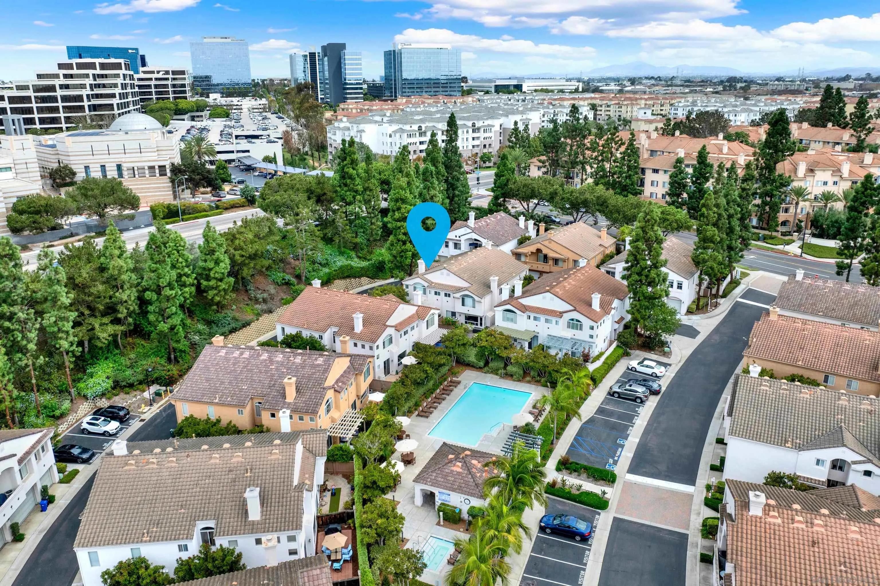 https://cdn.realtyfeed.com/cdn/127/260022777/82d7f80b3d8120dc81f1347d23e838e7.webp