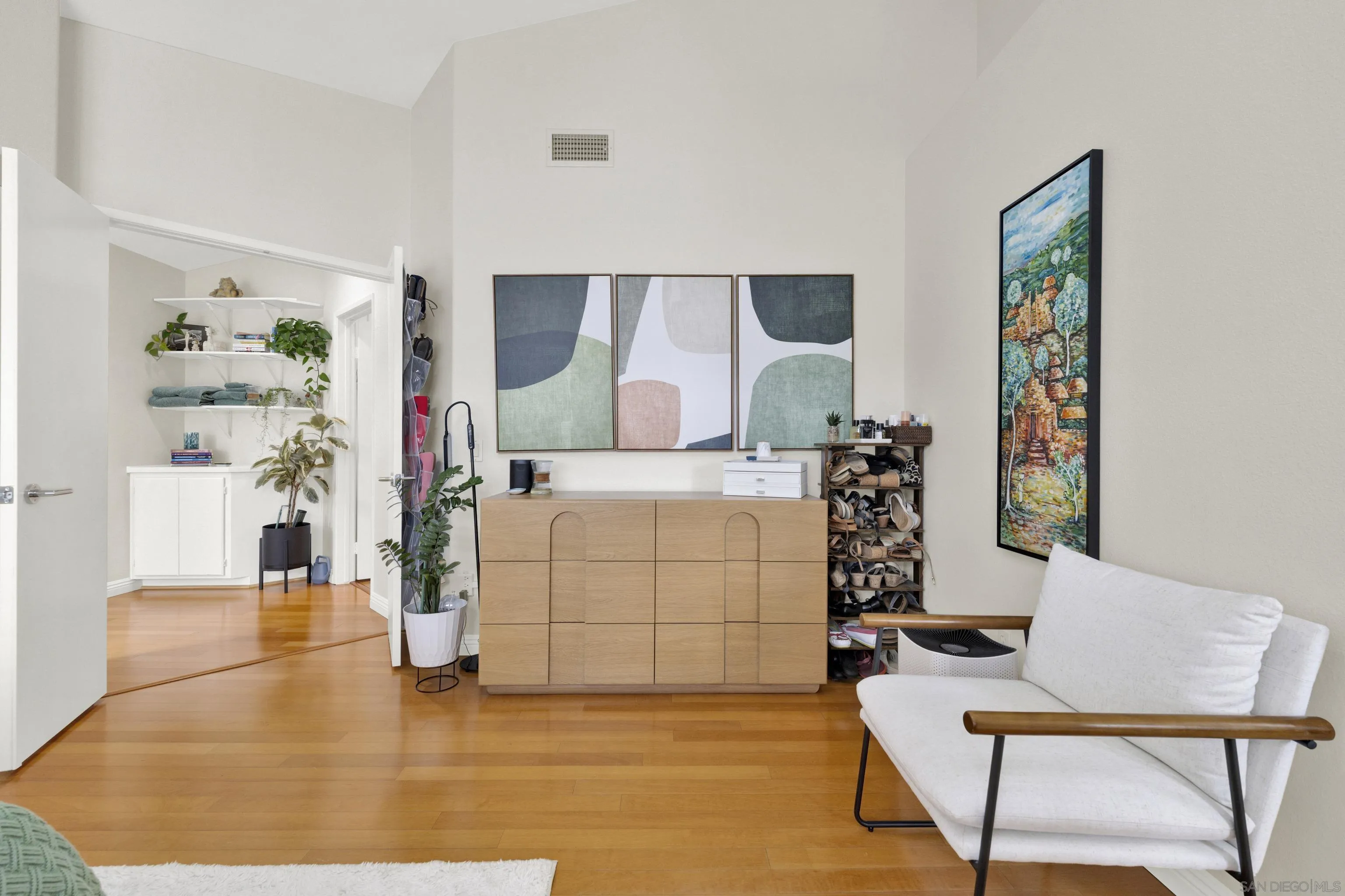 https://cdn.realtyfeed.com/cdn/127/260022777/84e547c1ef7083865f99720546bf5bac.webp