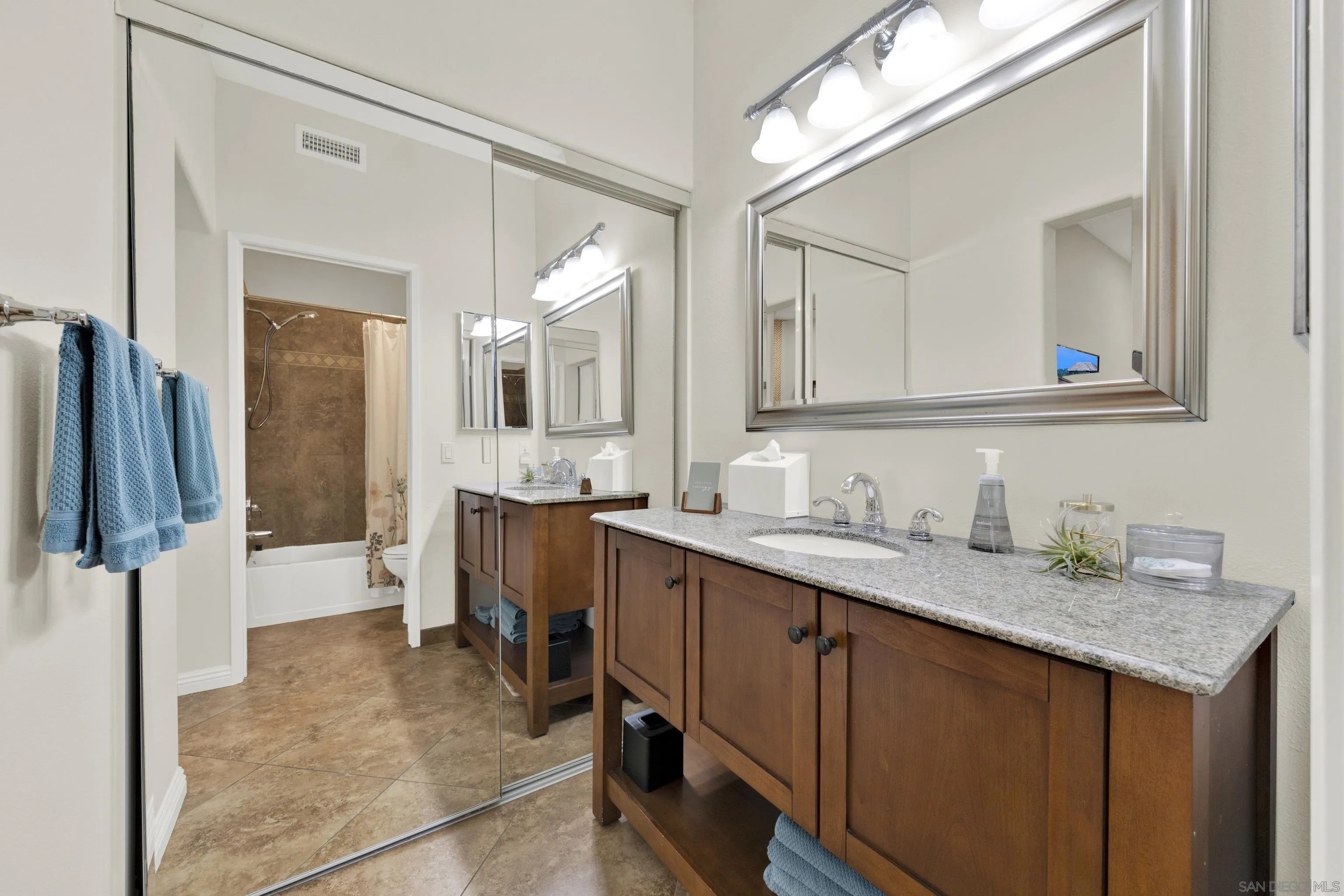 https://cdn.realtyfeed.com/cdn/127/260022777/a4bff2a93d14ccdd889470589be9eeac.webp