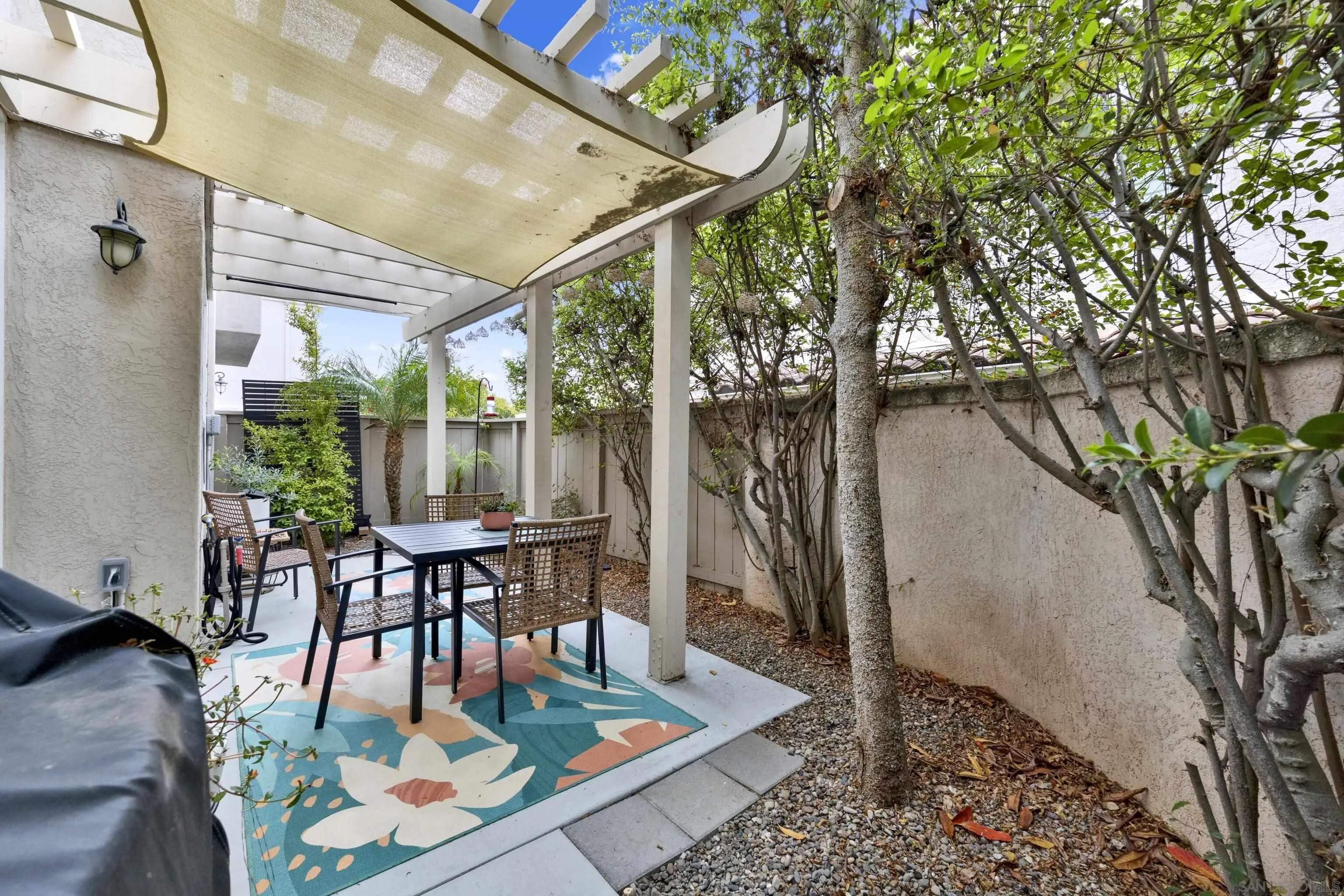 https://cdn.realtyfeed.com/cdn/127/260022777/aba54a86fffe7e157639d60fd6033967.webp