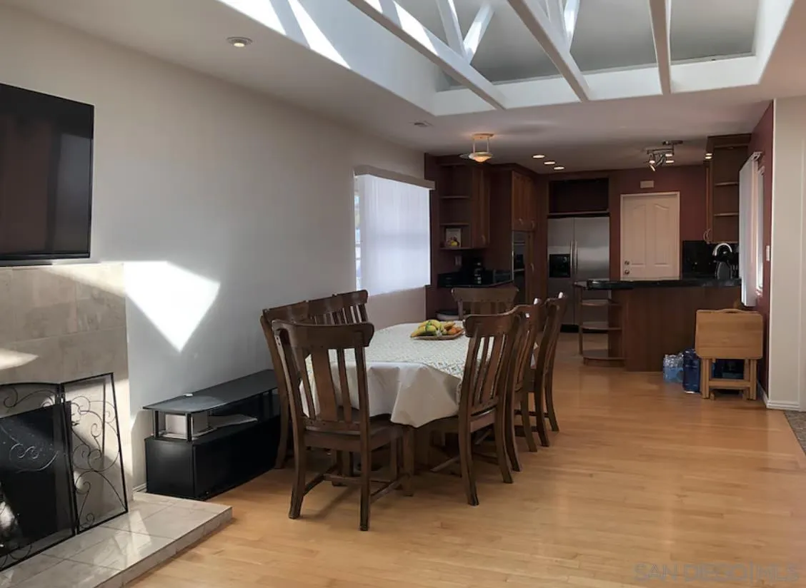 6857 Radcliffe Dr, San Diego, CA 92122 - Photo 5 of 18, San Diego, CA