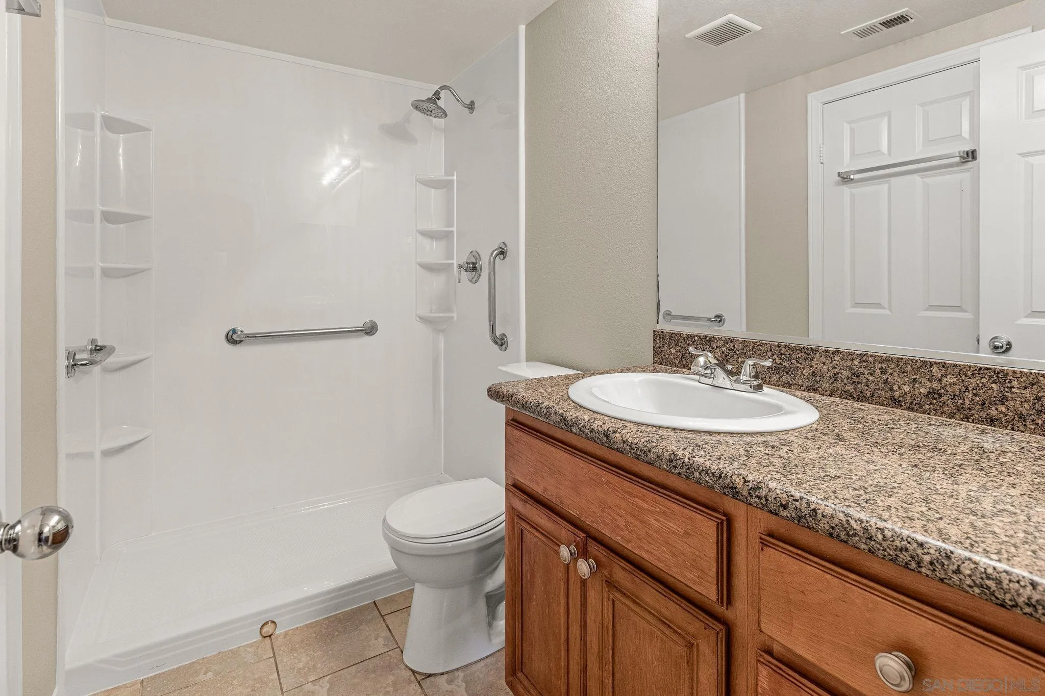https://cdn.realtyfeed.com/cdn/127/260022785/89b1afa9ac95cebbb8a40c089bc96018.webp