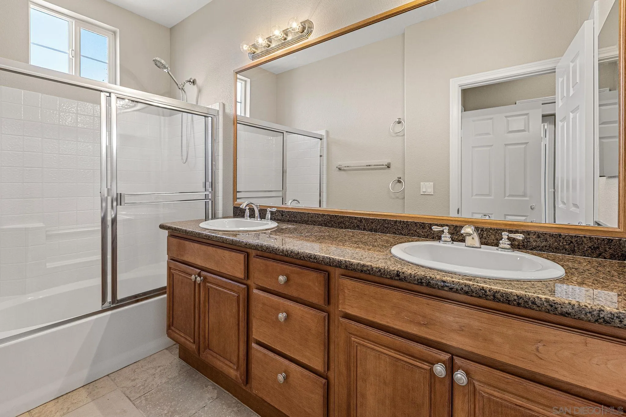 https://cdn.realtyfeed.com/cdn/127/260022785/a022e94ff0396adbf78453a410ee475d.webp