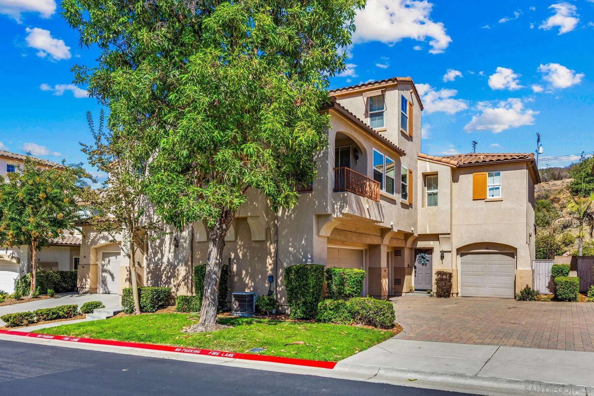 https://cdn.realtyfeed.com/cdn/127/260022785/b237e032bb10e7e5b41c51a75914a40c.webp
