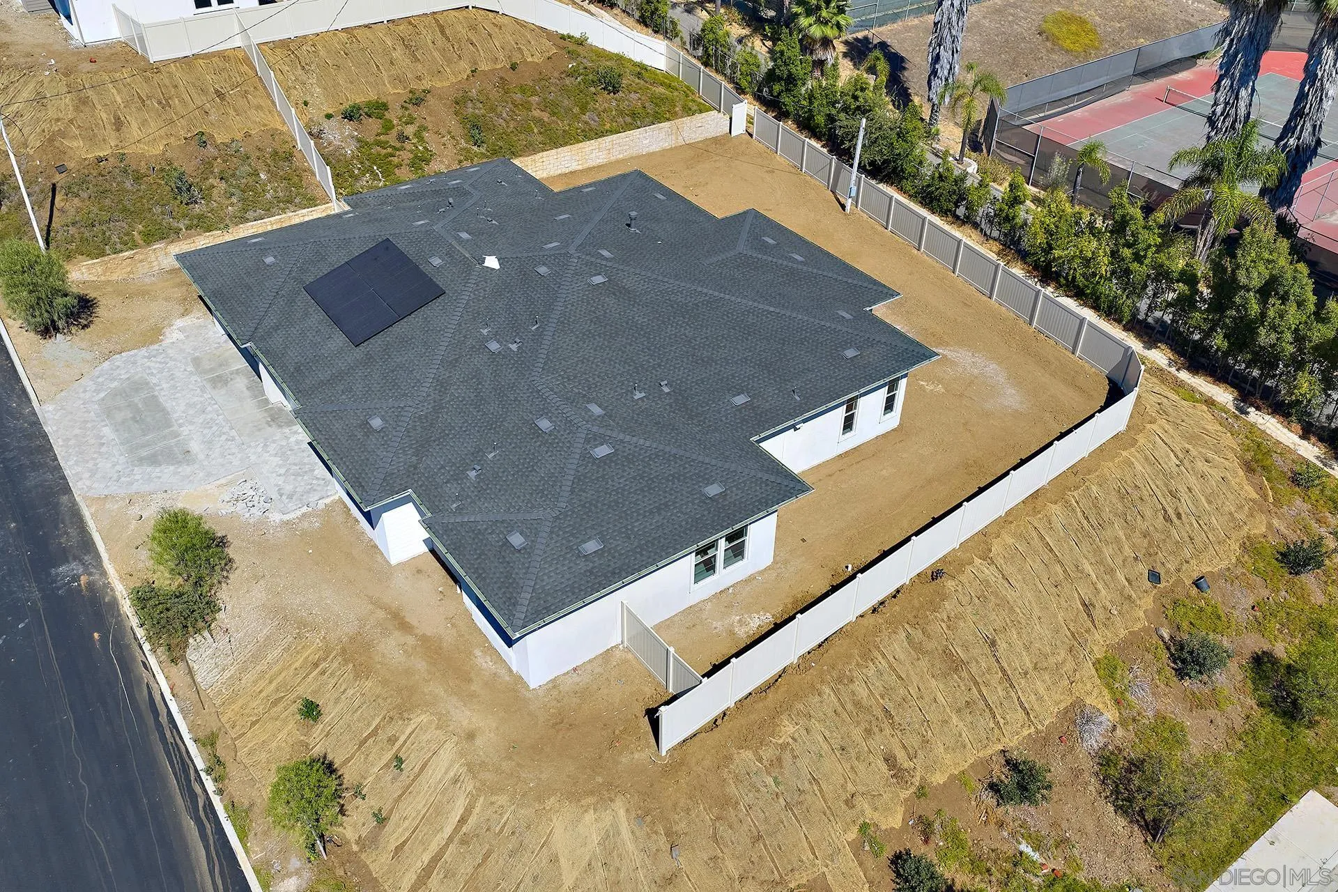 https://cdn.realtyfeed.com/cdn/127/260022787/5c1f65e9eebb236c0b109534bd49edd2.webp