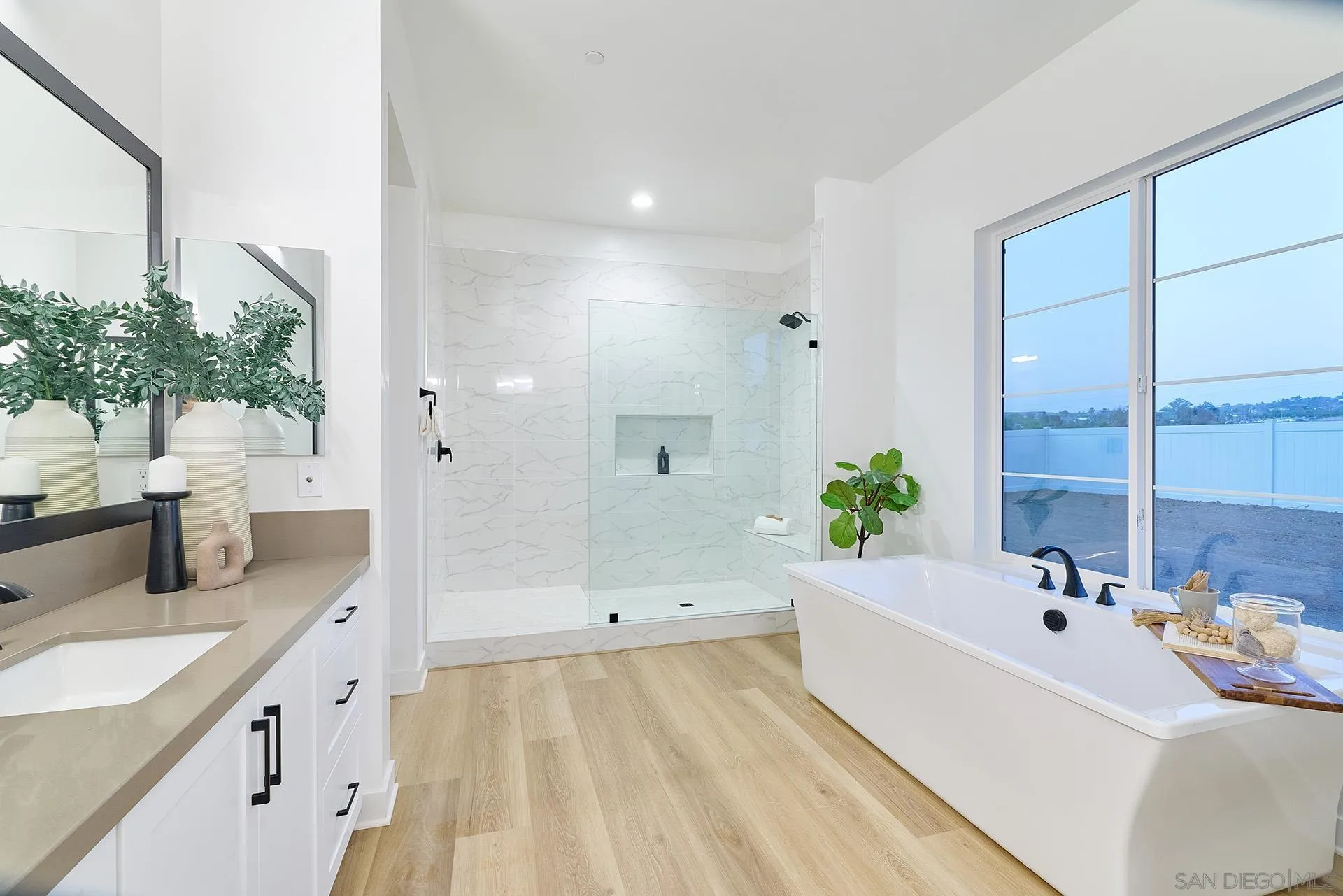 https://cdn.realtyfeed.com/cdn/127/260022787/6d06336bf8175263c6e37a432a872768.webp