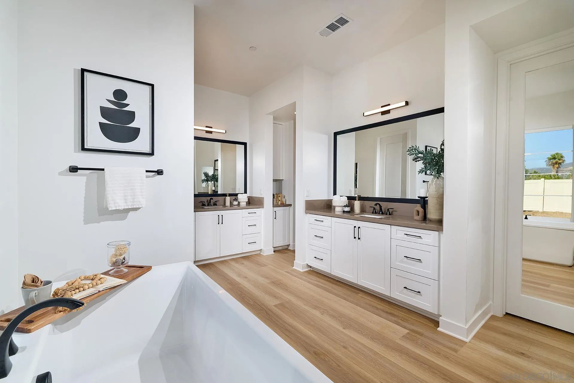 https://cdn.realtyfeed.com/cdn/127/260022787/7174ed4fe74b32034cf0fea5d98b1e7f.webp