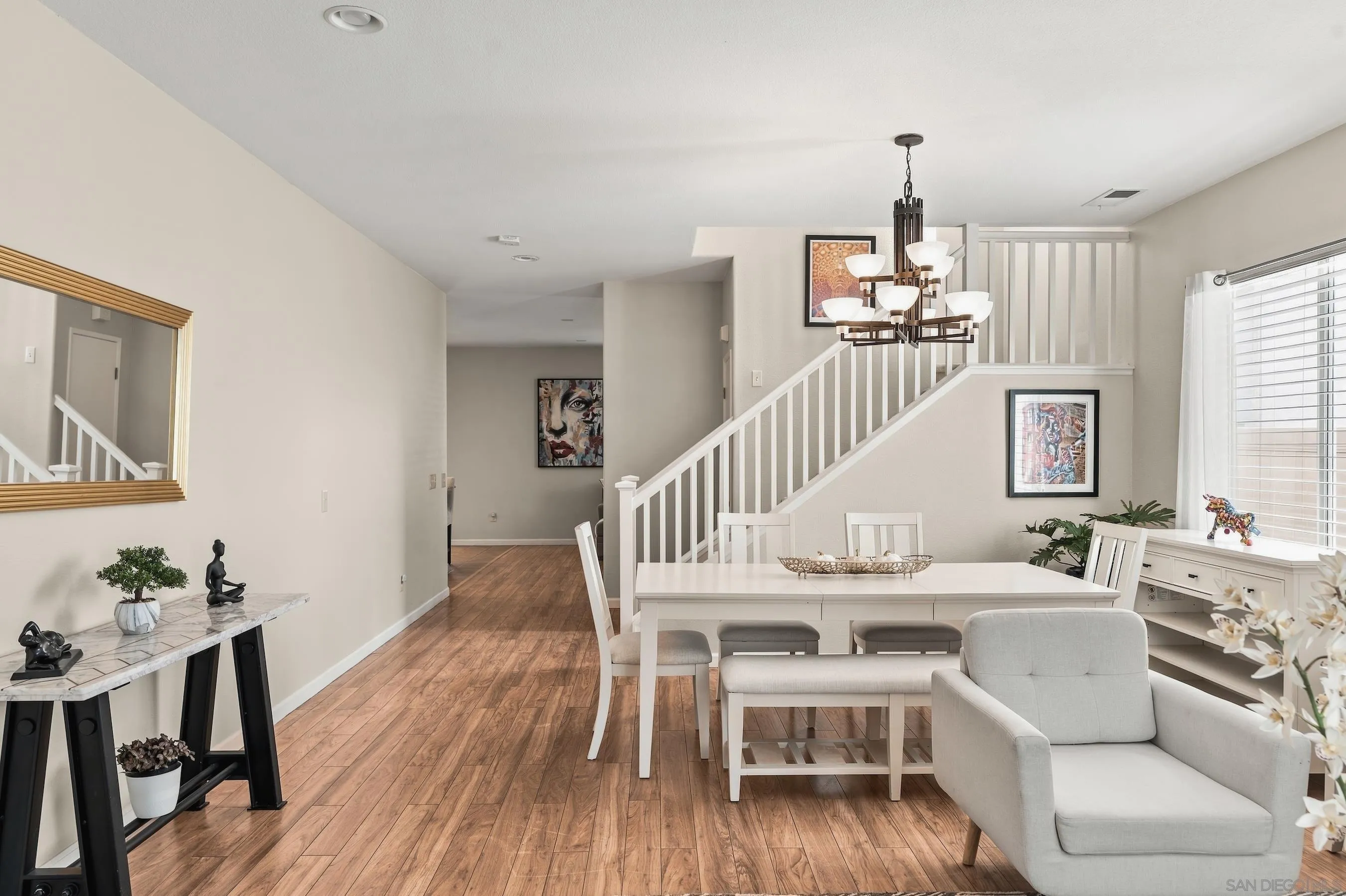 https://cdn.realtyfeed.com/cdn/127/260022788/8bb93a9f489b7c855161850f18d9ba34.webp