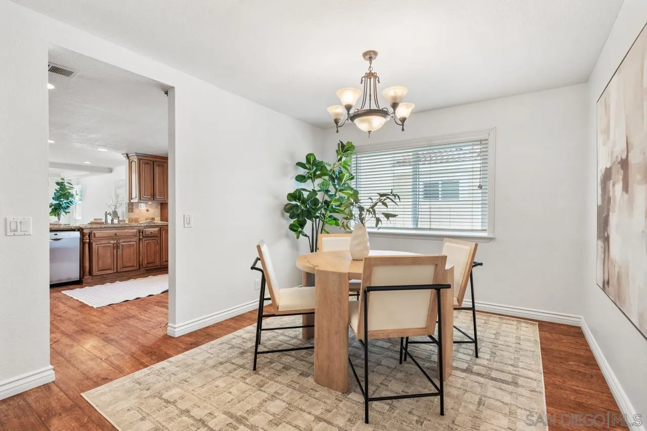 https://cdn.realtyfeed.com/cdn/127/260022789/32d503f801daaa41bb2600cad6466477.webp