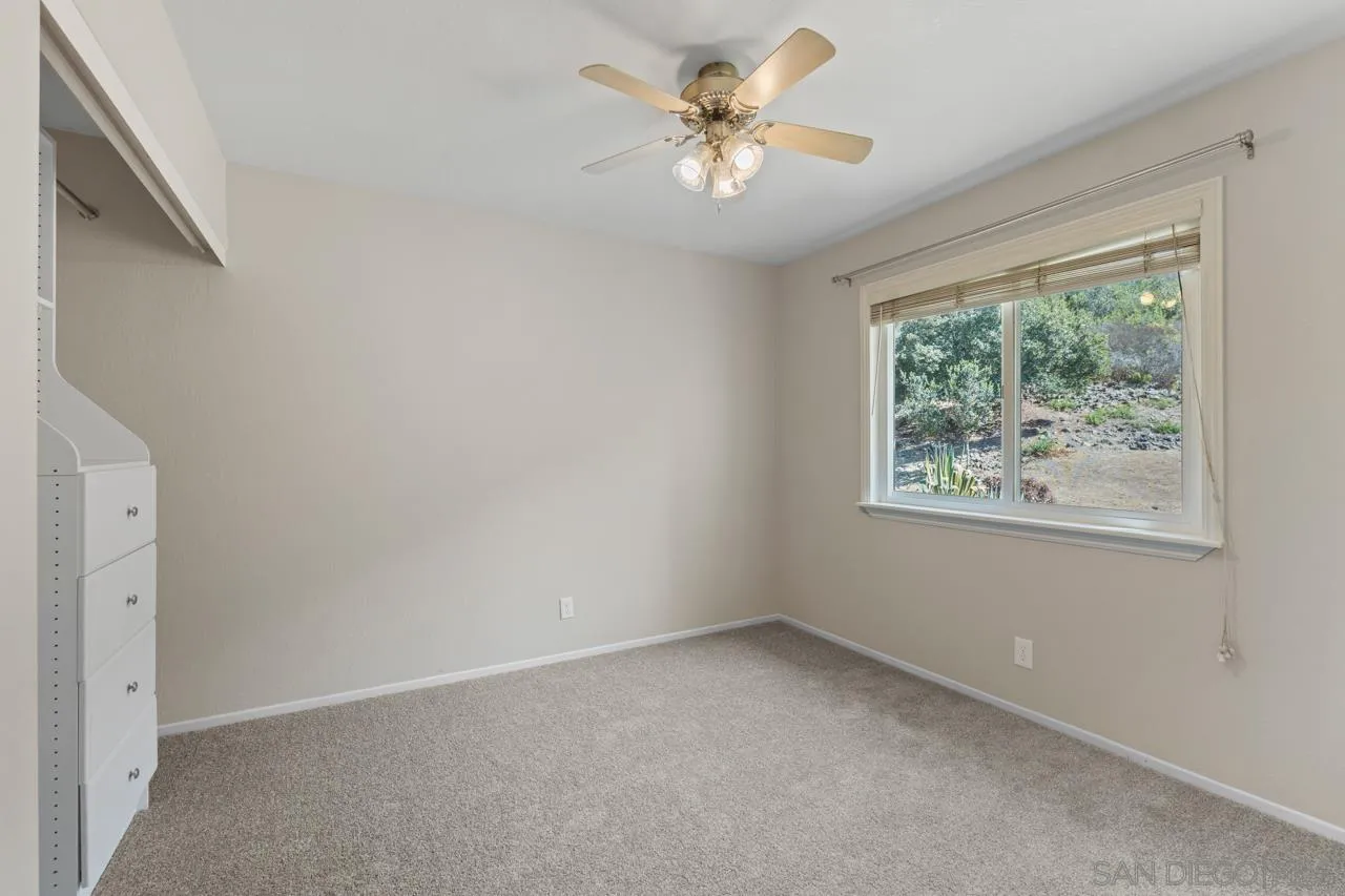 https://cdn.realtyfeed.com/cdn/127/260022789/4cb2697ddd91cae9d06c5cad66d8c2d8.webp