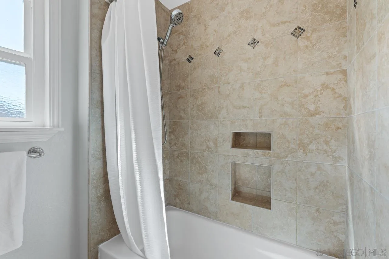 https://cdn.realtyfeed.com/cdn/127/260022789/7383630466d220368b2a628f877f2eba.webp