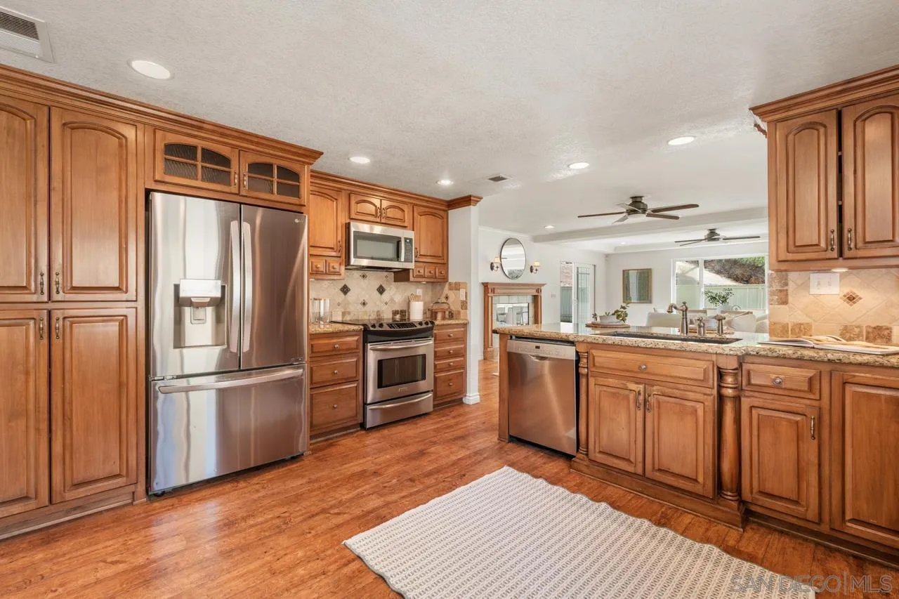https://cdn.realtyfeed.com/cdn/127/260022789/decdd68fd683d5ab74b1a4728beb289b.webp