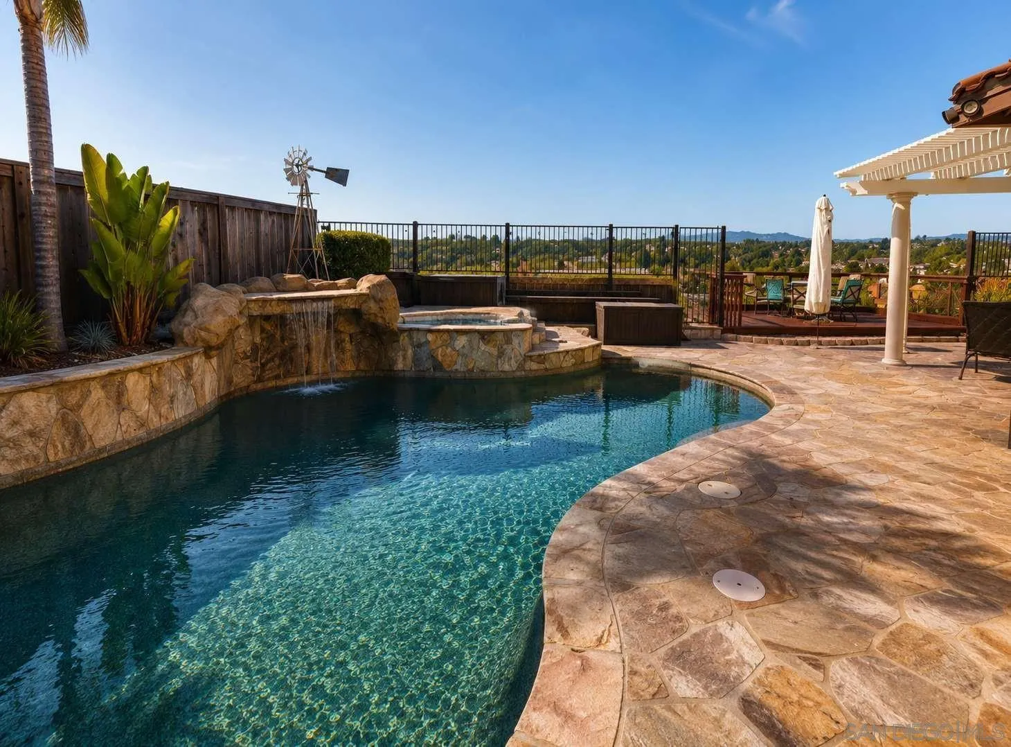 https://cdn.realtyfeed.com/cdn/127/260022795/0338dd7c3c7a1fb1bc79a11aed74a17f.webp