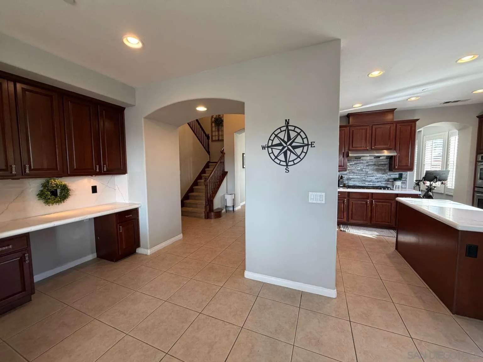 https://cdn.realtyfeed.com/cdn/127/260022795/61add2e0b40922bbdeae3c7898f56f23.webp