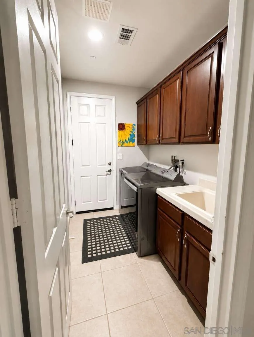 https://cdn.realtyfeed.com/cdn/127/260022795/dac7515e64b38d728b280a03d0a10111.webp