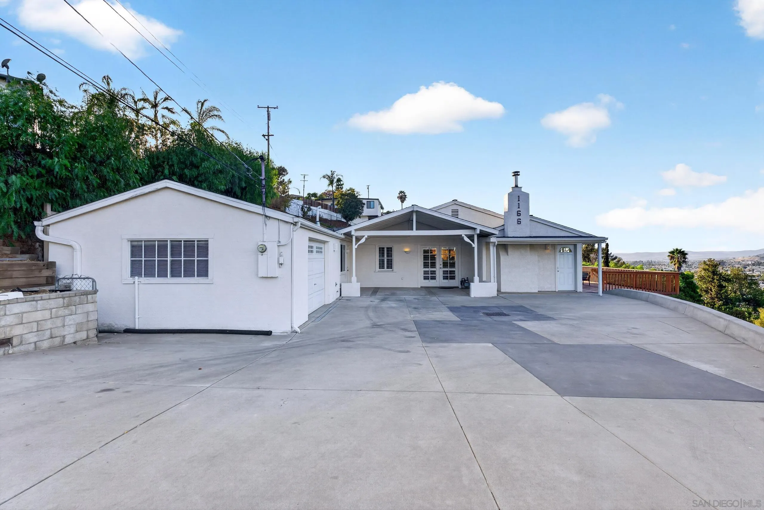 https://cdn.realtyfeed.com/cdn/127/260022796/12dfb0cd2c6d6adfac5f7e83f6ce0f54.webp