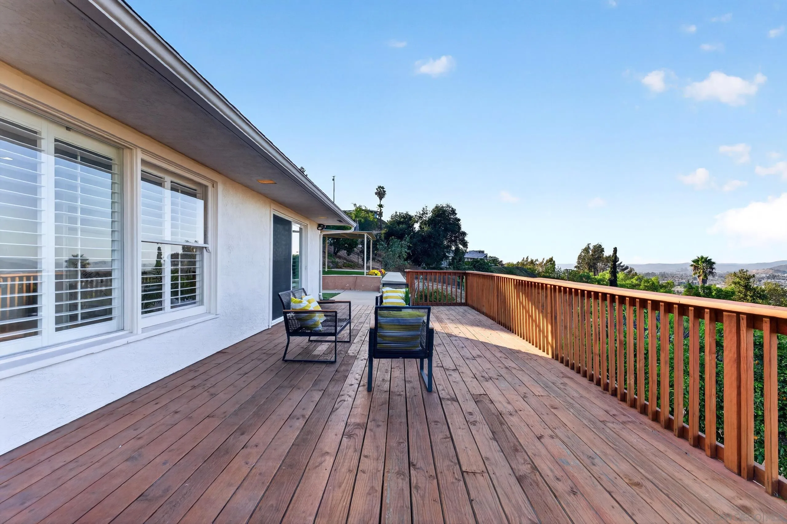 https://cdn.realtyfeed.com/cdn/127/260022796/4c03dd47d8abec674111a15a6b93b1dc.webp