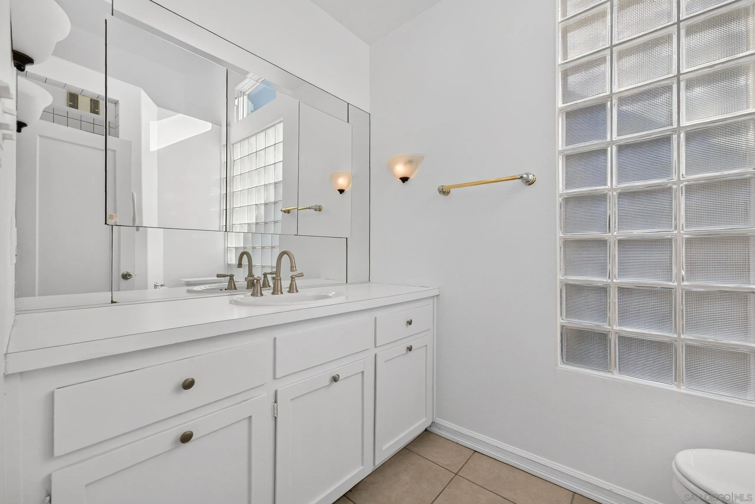 https://cdn.realtyfeed.com/cdn/127/260022796/a4406c6925d97d5d0c1bbe1b42e85582.webp