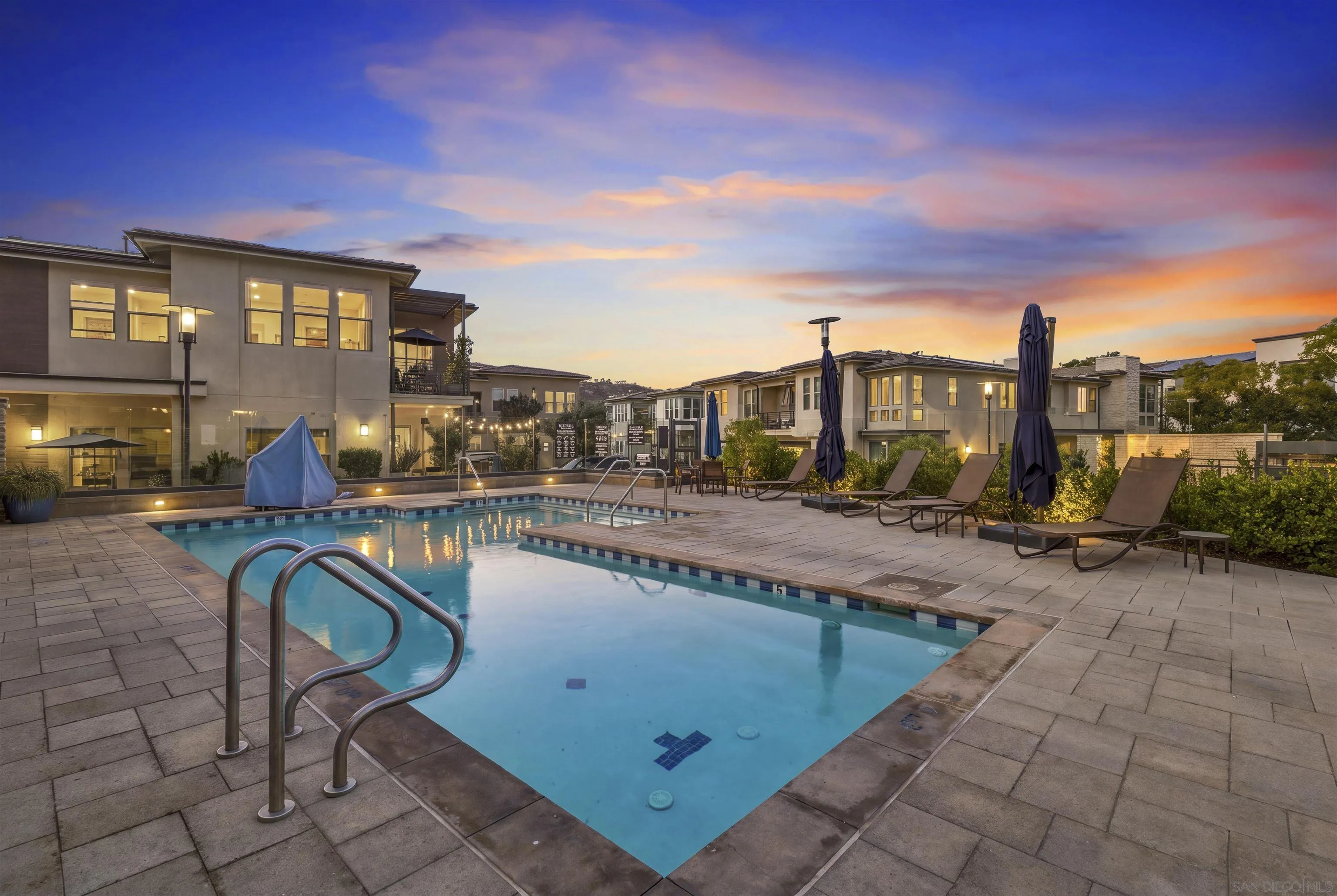 https://cdn.realtyfeed.com/cdn/127/260022801/35c6184cb979c5dff011b3e4002d2c66.webp