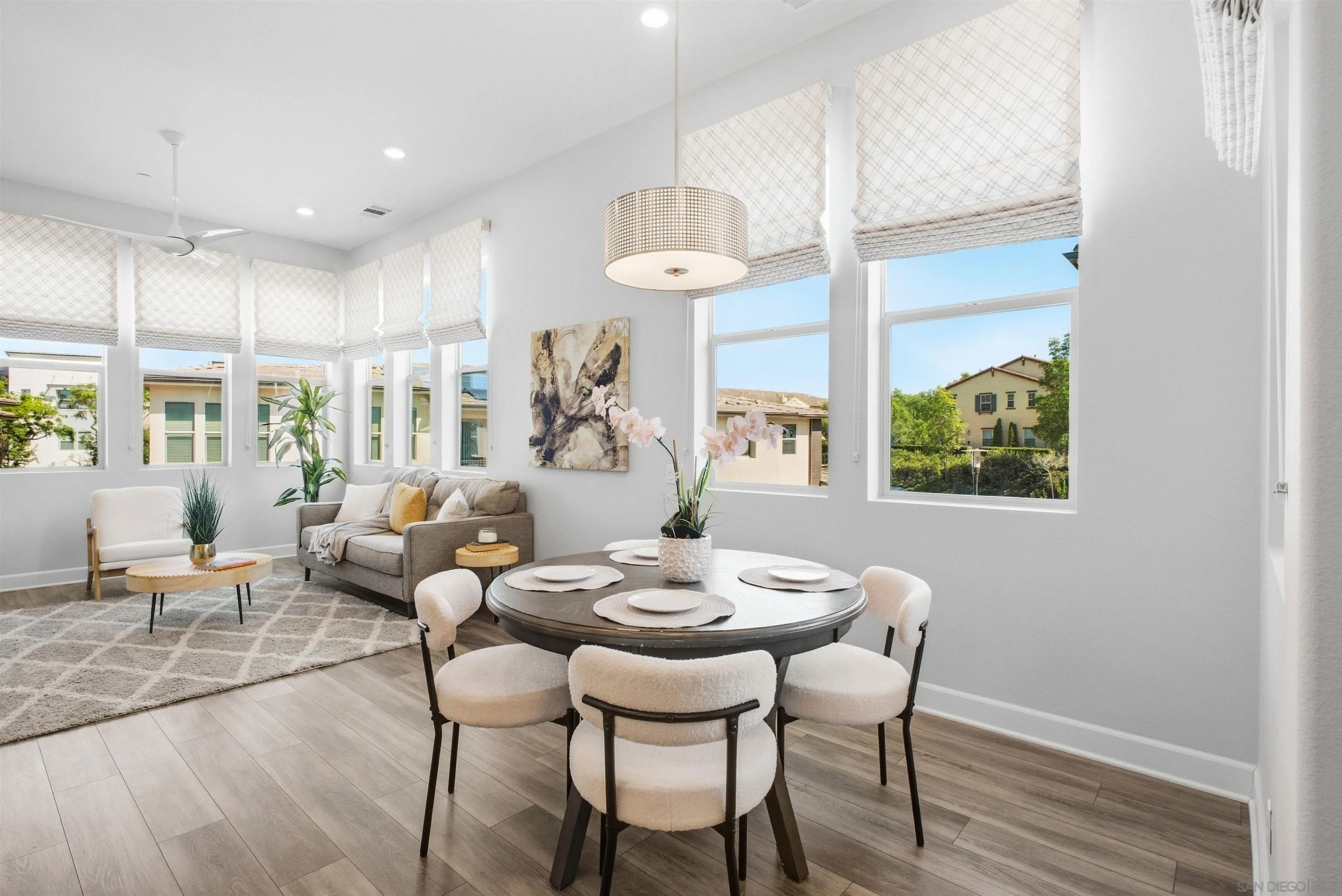 https://cdn.realtyfeed.com/cdn/127/260022801/71db337de19f1d9affdef19953838851.webp
