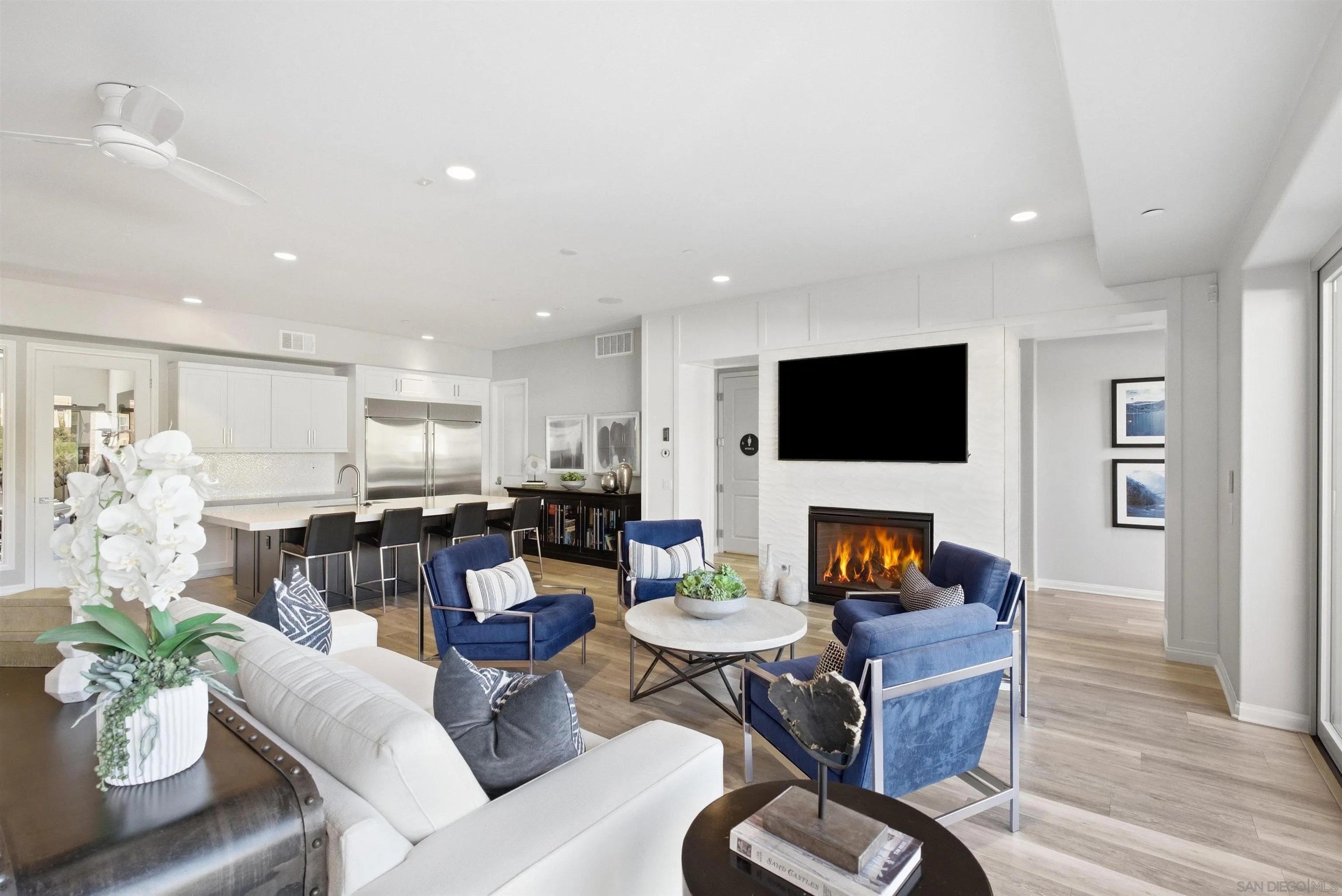 https://cdn.realtyfeed.com/cdn/127/260022801/7b6996e14d5009192d32c6147cc95446.webp
