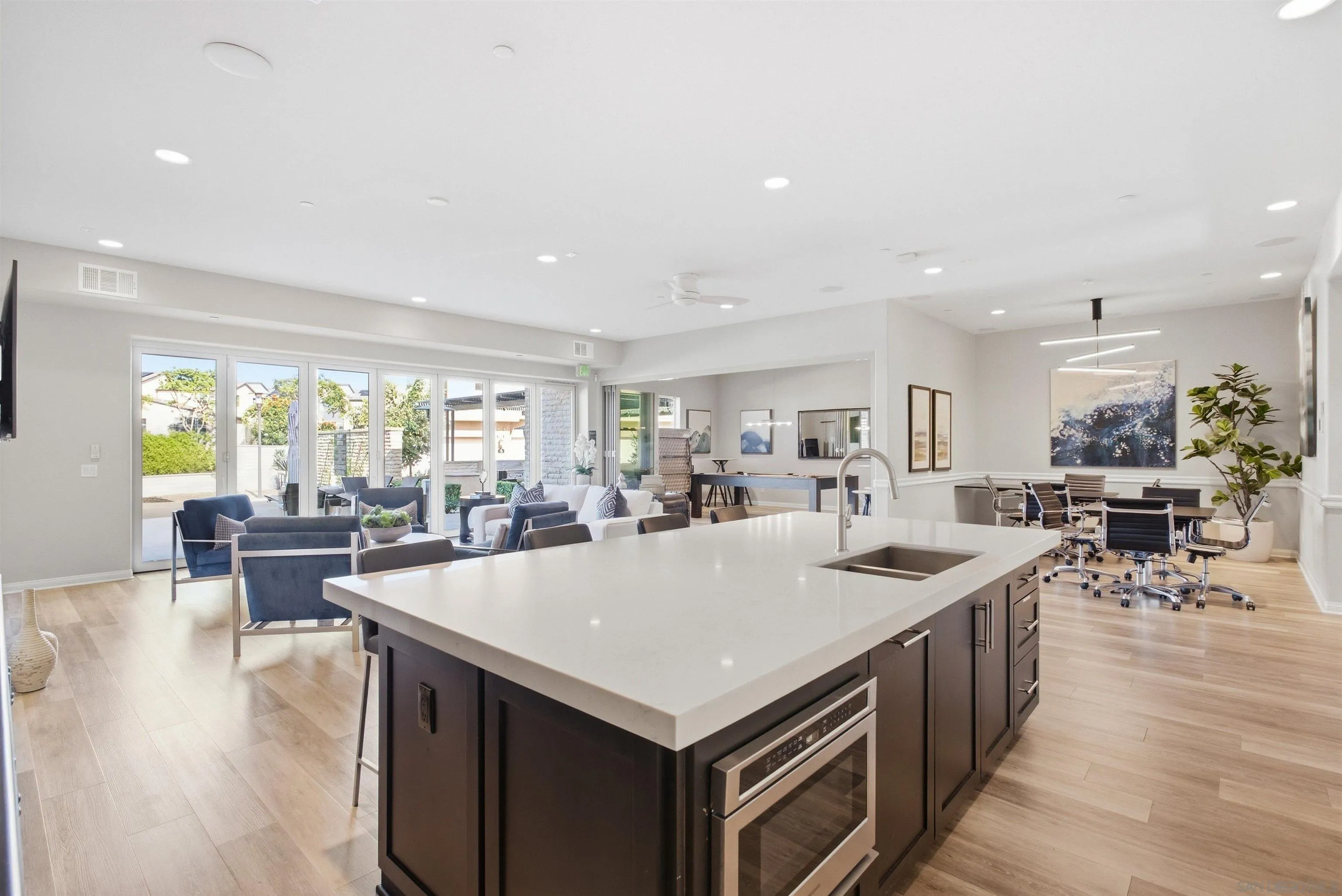 https://cdn.realtyfeed.com/cdn/127/260022801/b28dcd2259706e61e011c726af30dfb6.webp