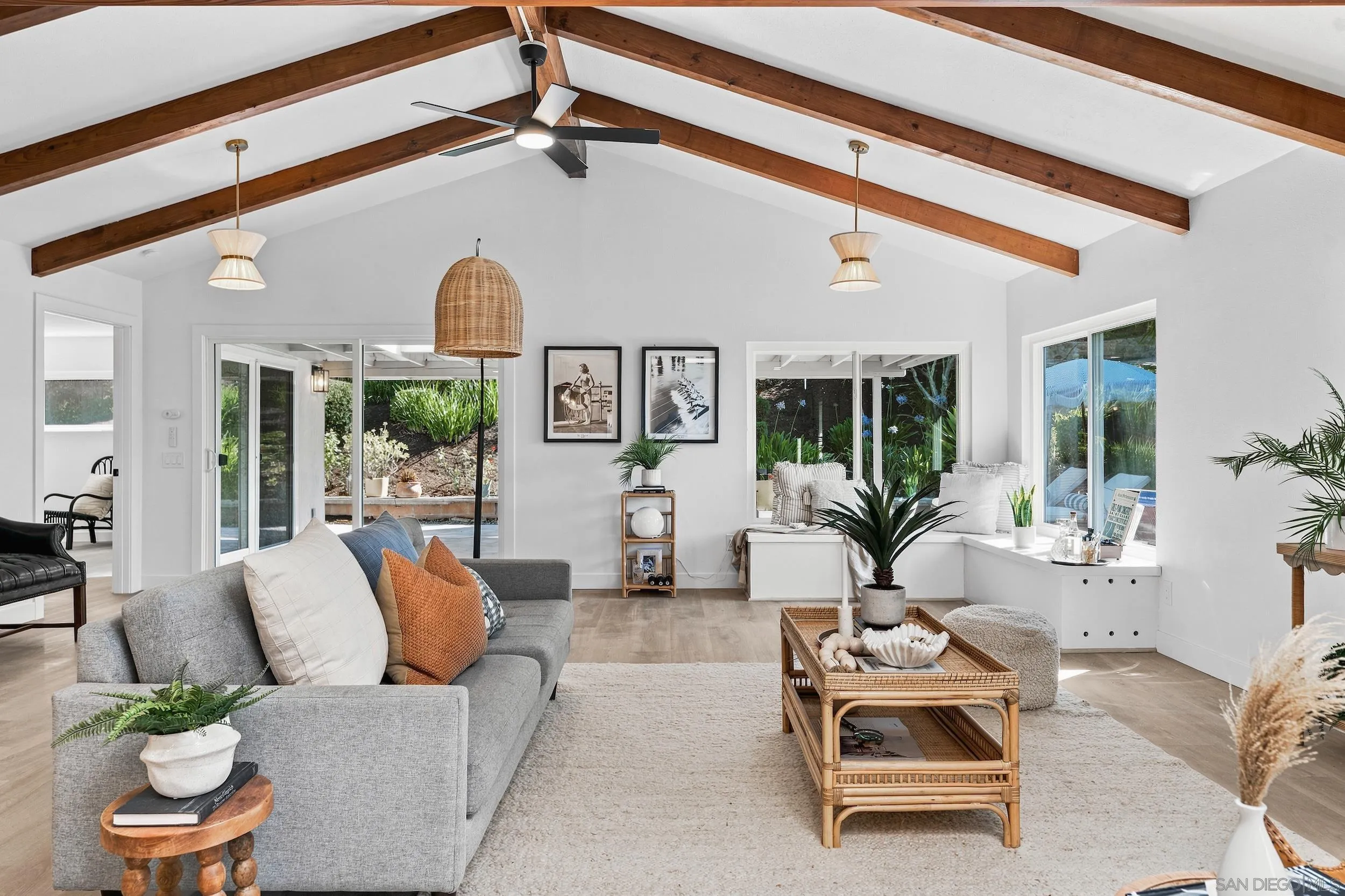 https://cdn.realtyfeed.com/cdn/127/260022804/1d98a16bfe88efd3bd7d6b40a38fb9bb.webp