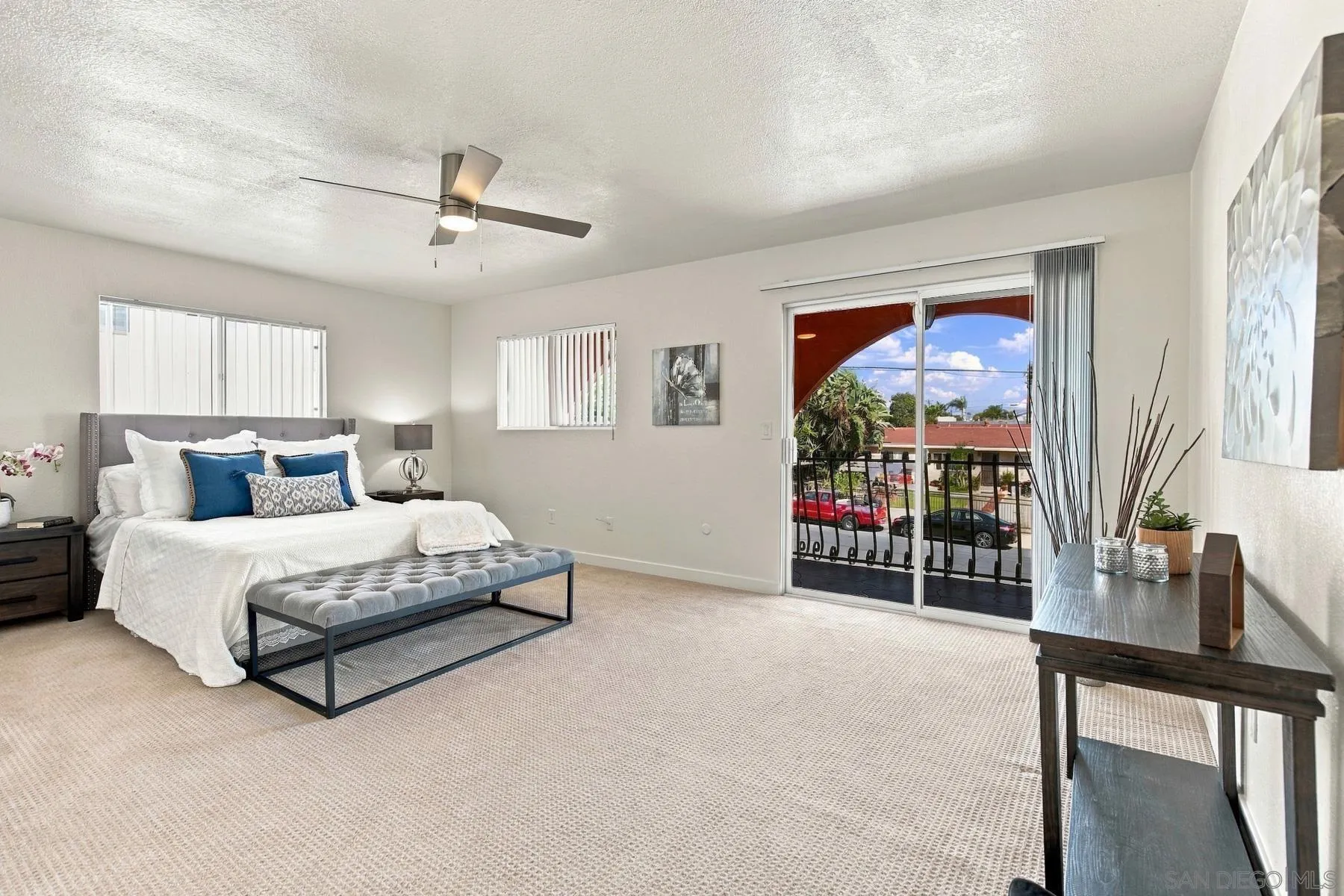 https://cdn.realtyfeed.com/cdn/127/260022807/17abad546c3039ae3e21e9c91825c27b.webp