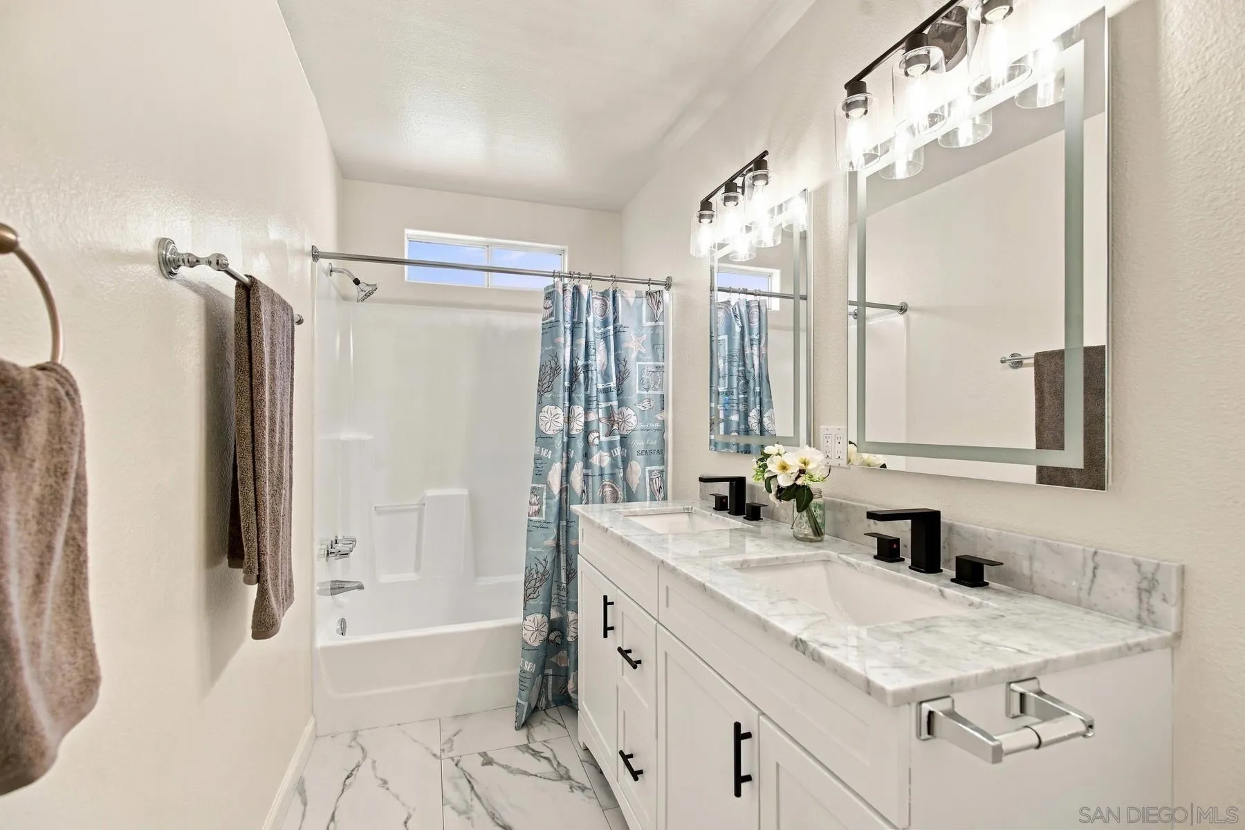 https://cdn.realtyfeed.com/cdn/127/260022807/be18b112692e98af13f3377c2a117ca1.webp