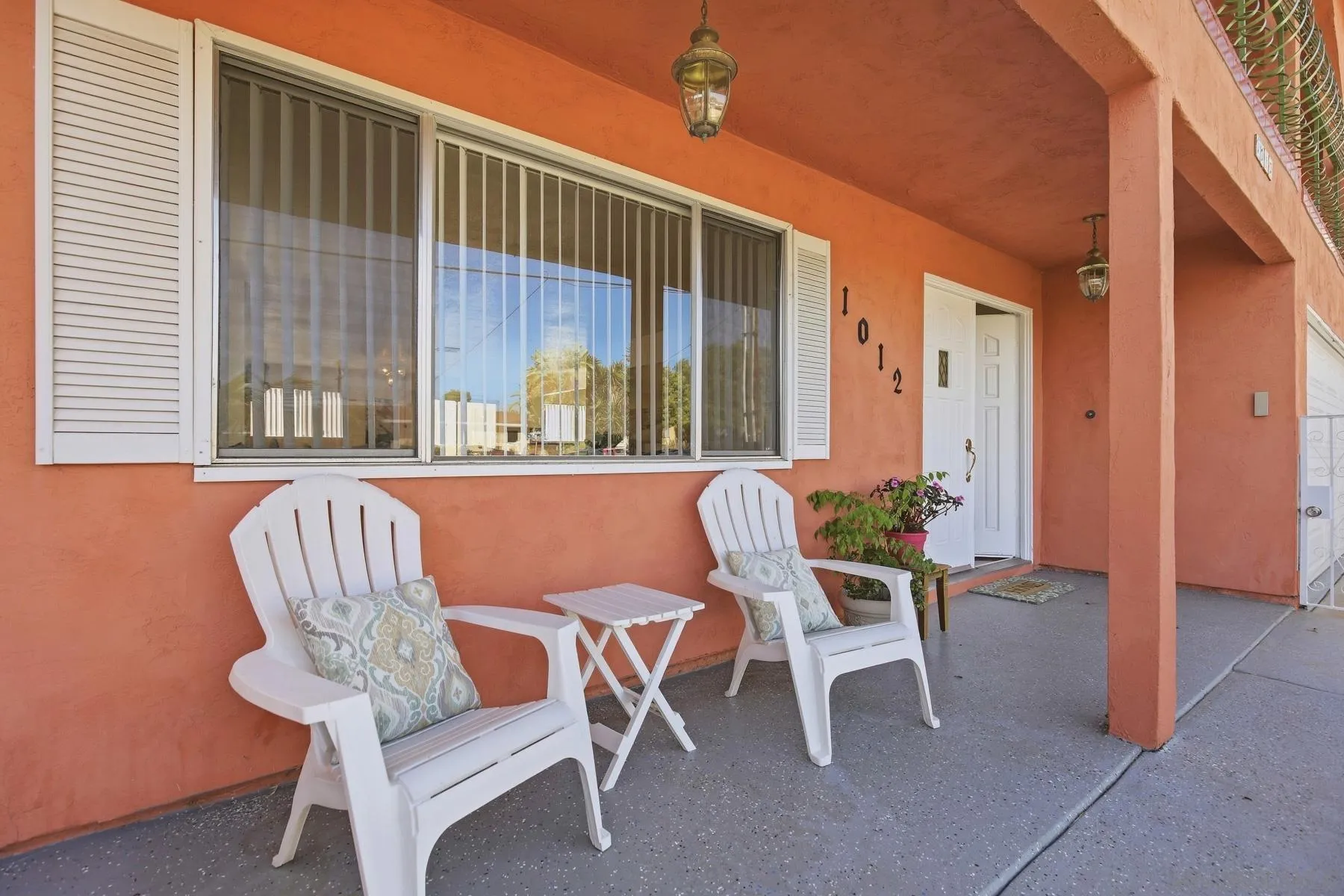 https://cdn.realtyfeed.com/cdn/127/260022807/fe1cd0b2375cdc92c588ee8d9639d15f.webp