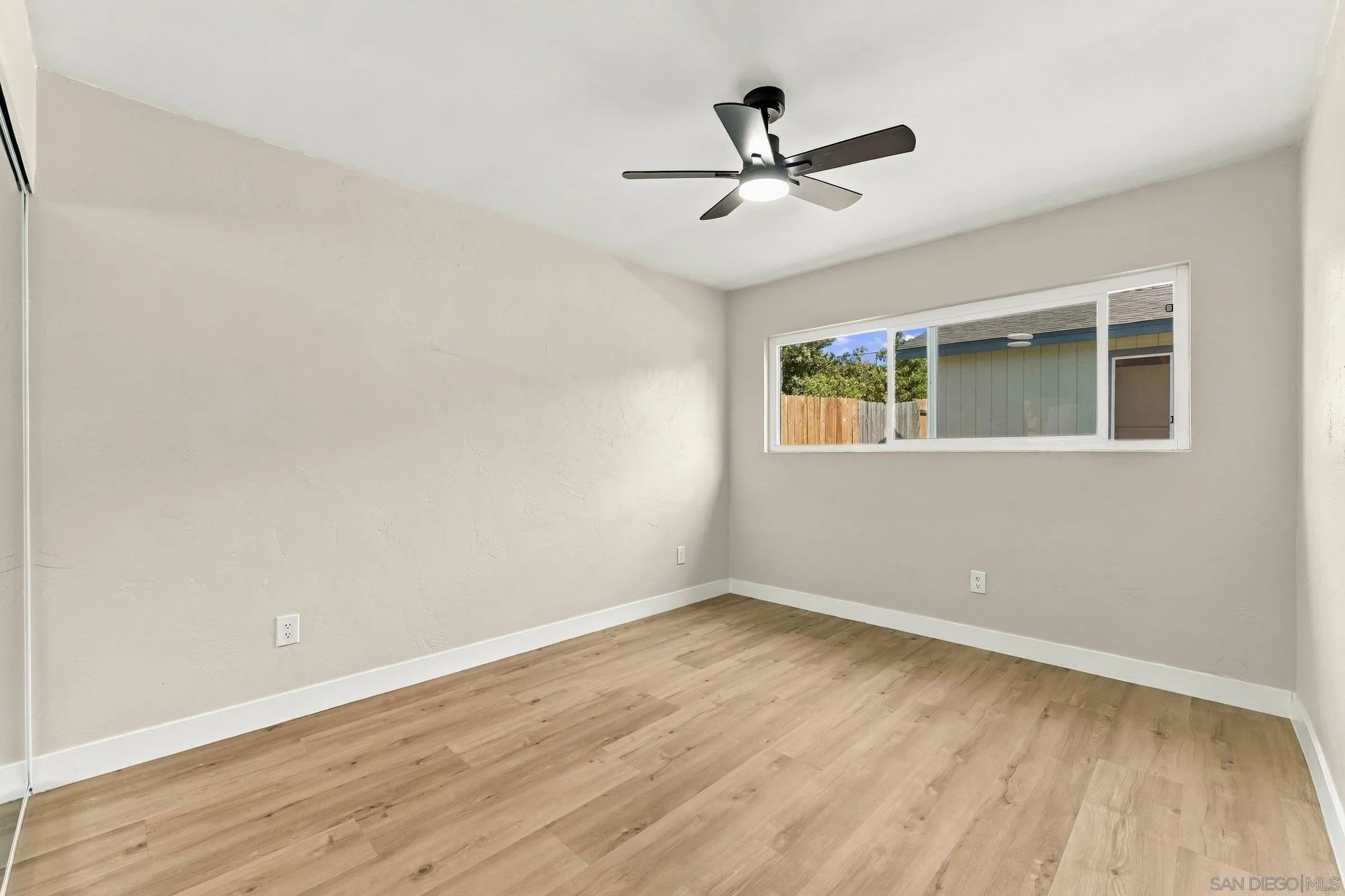 https://cdn.realtyfeed.com/cdn/127/260022811/2c496d82c6fb1b892b203631e1974954.webp