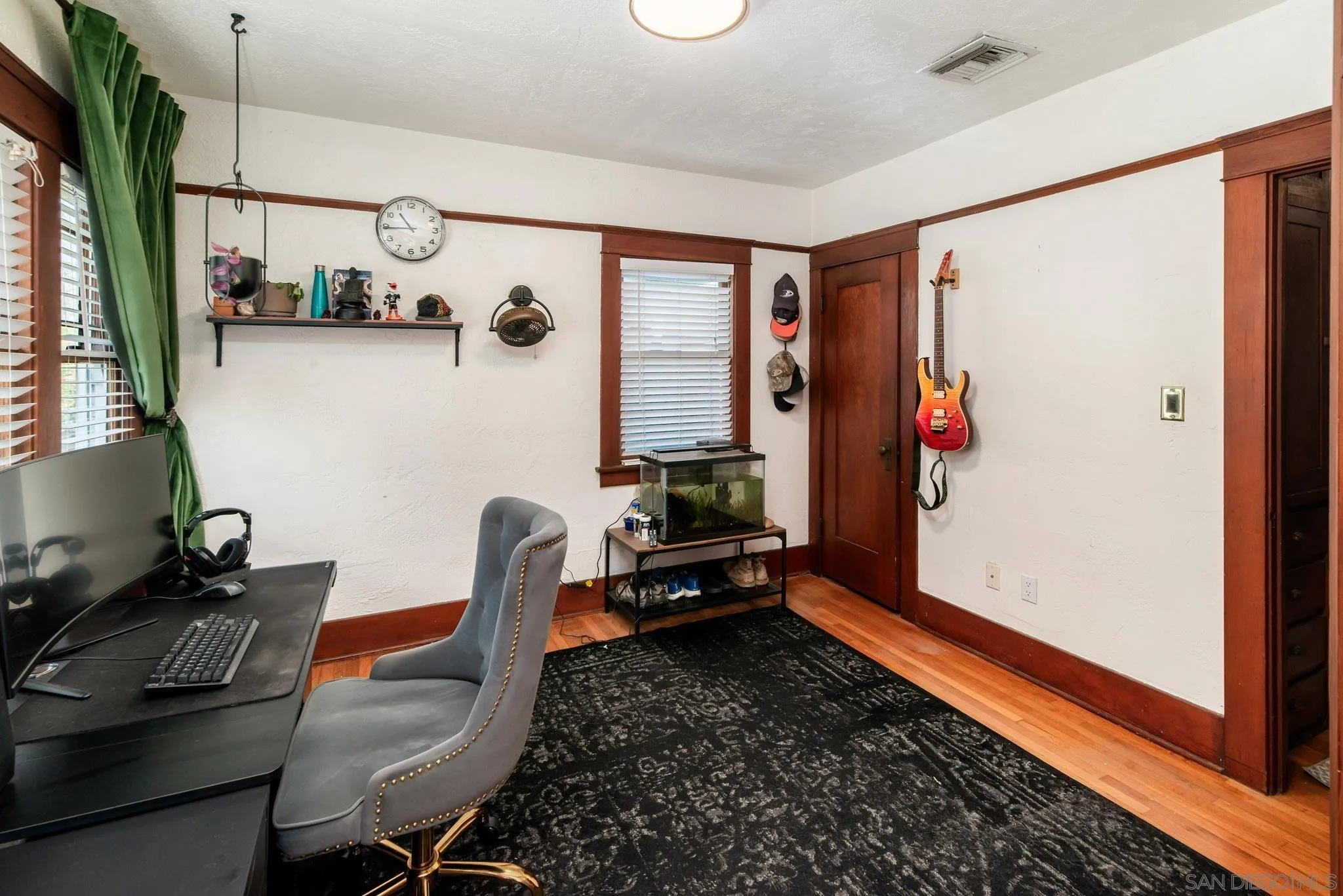 https://cdn.realtyfeed.com/cdn/127/260022812/3082a20ef7871e2b2cd2225ceb2859f5.webp
