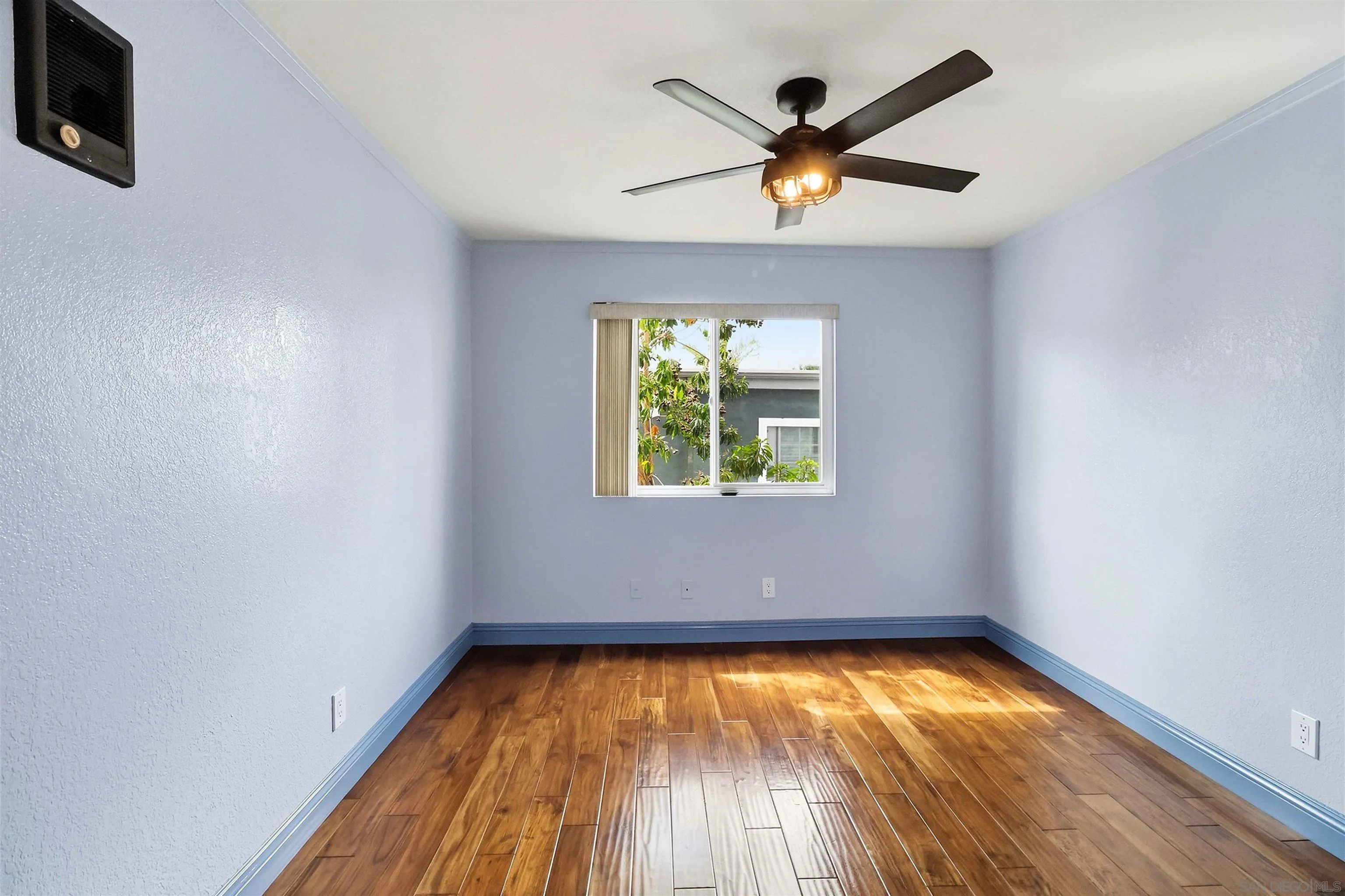 https://cdn.realtyfeed.com/cdn/127/260022813/8258fa7754dd52874fd474adf2833425.webp