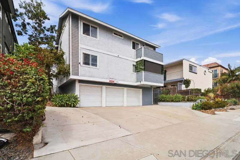 https://cdn.realtyfeed.com/cdn/127/260022813/bb639050c0fc793e3c7346932fd7baa5.webp