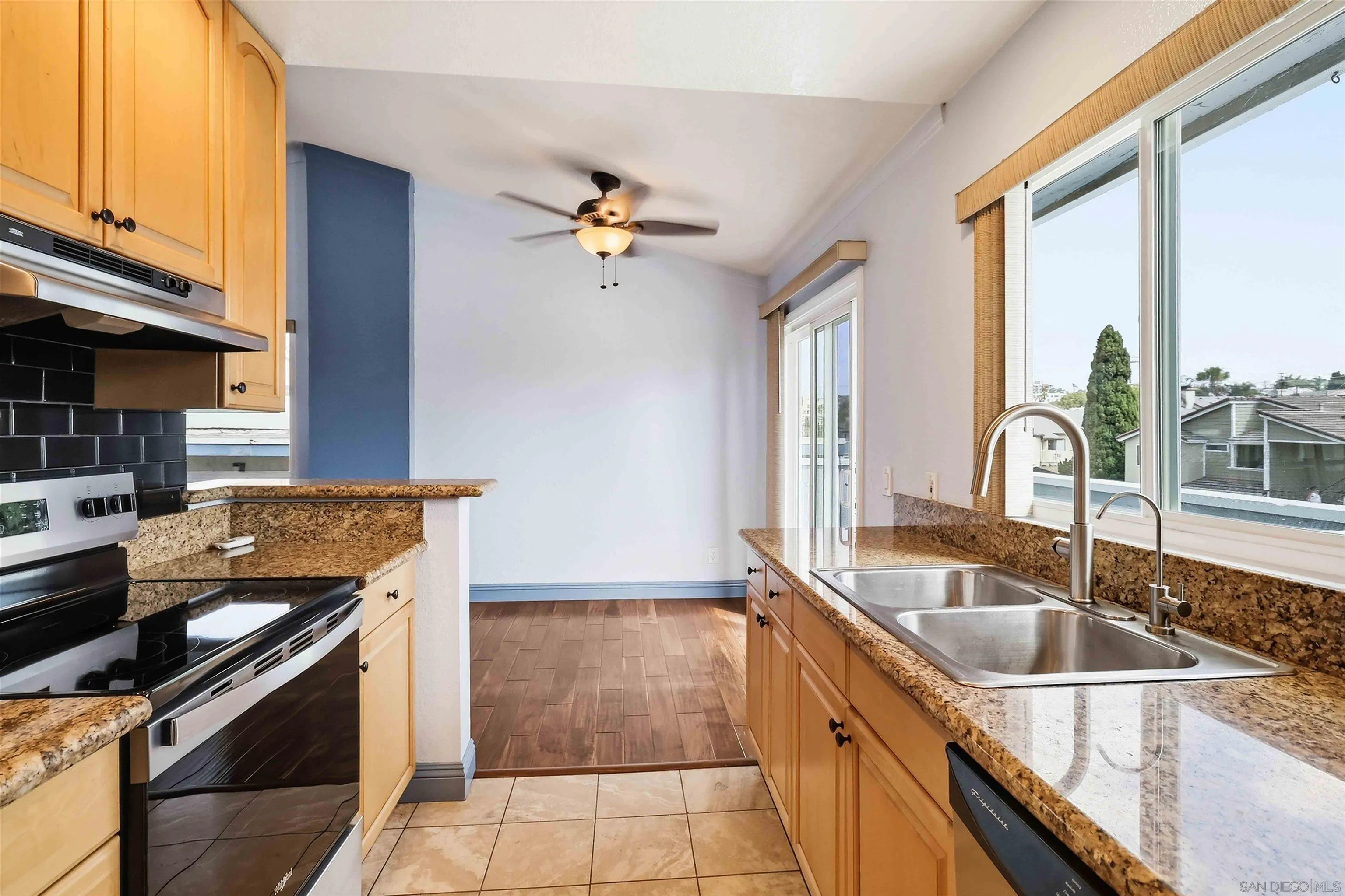 https://cdn.realtyfeed.com/cdn/127/260022813/e3ea58657c6c7ec31db5082fefee4fd0.webp