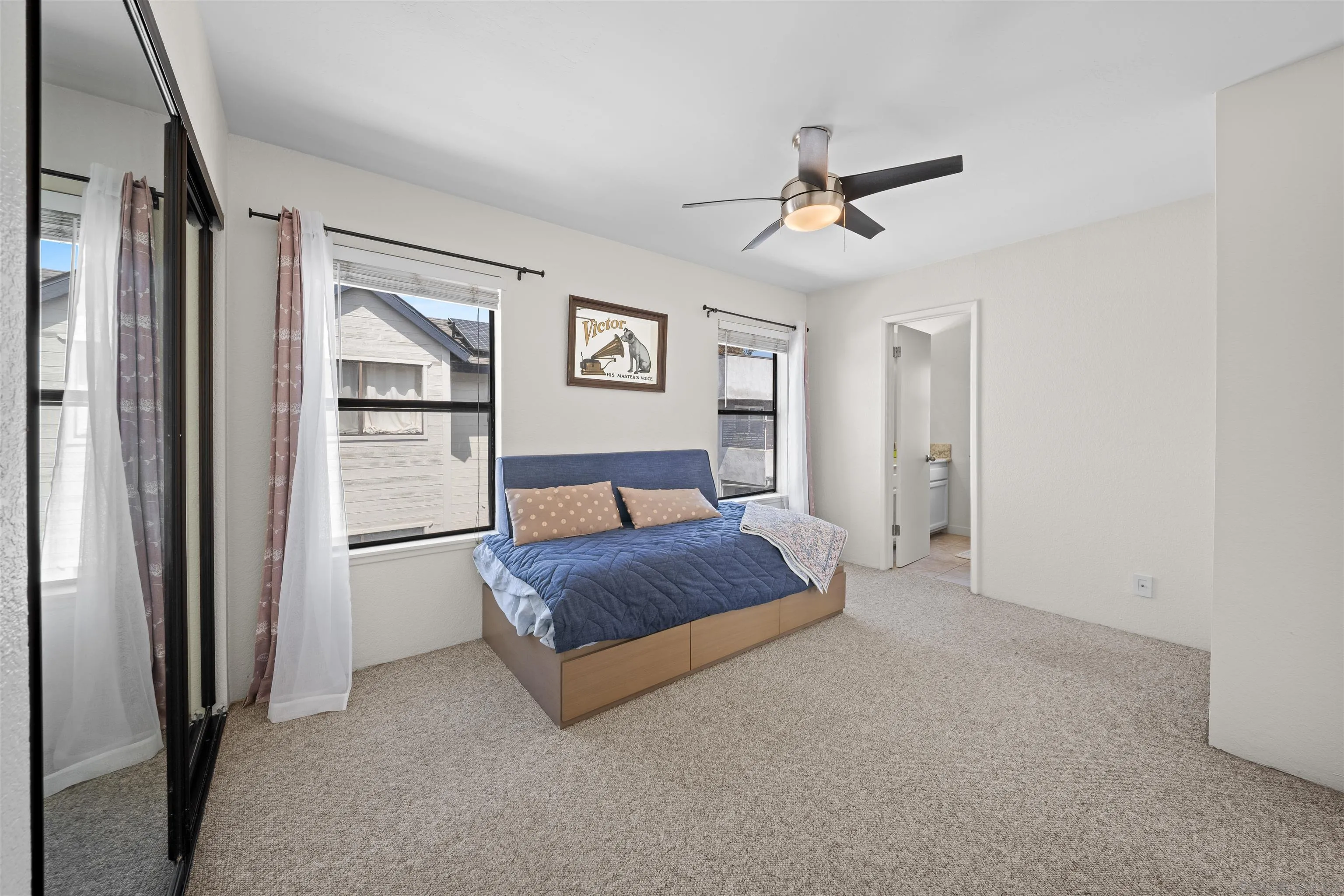 https://cdn.realtyfeed.com/cdn/127/260022816/bb99b87e96ea2516490cb6e3927a37e8.webp