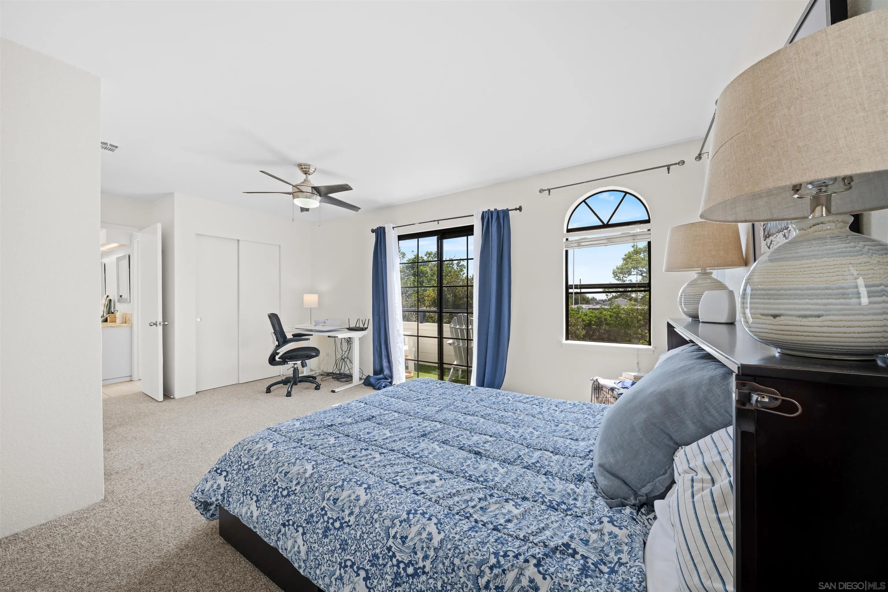 https://cdn.realtyfeed.com/cdn/127/260022816/fc26819778365da47a4b72daf5fc323f.webp