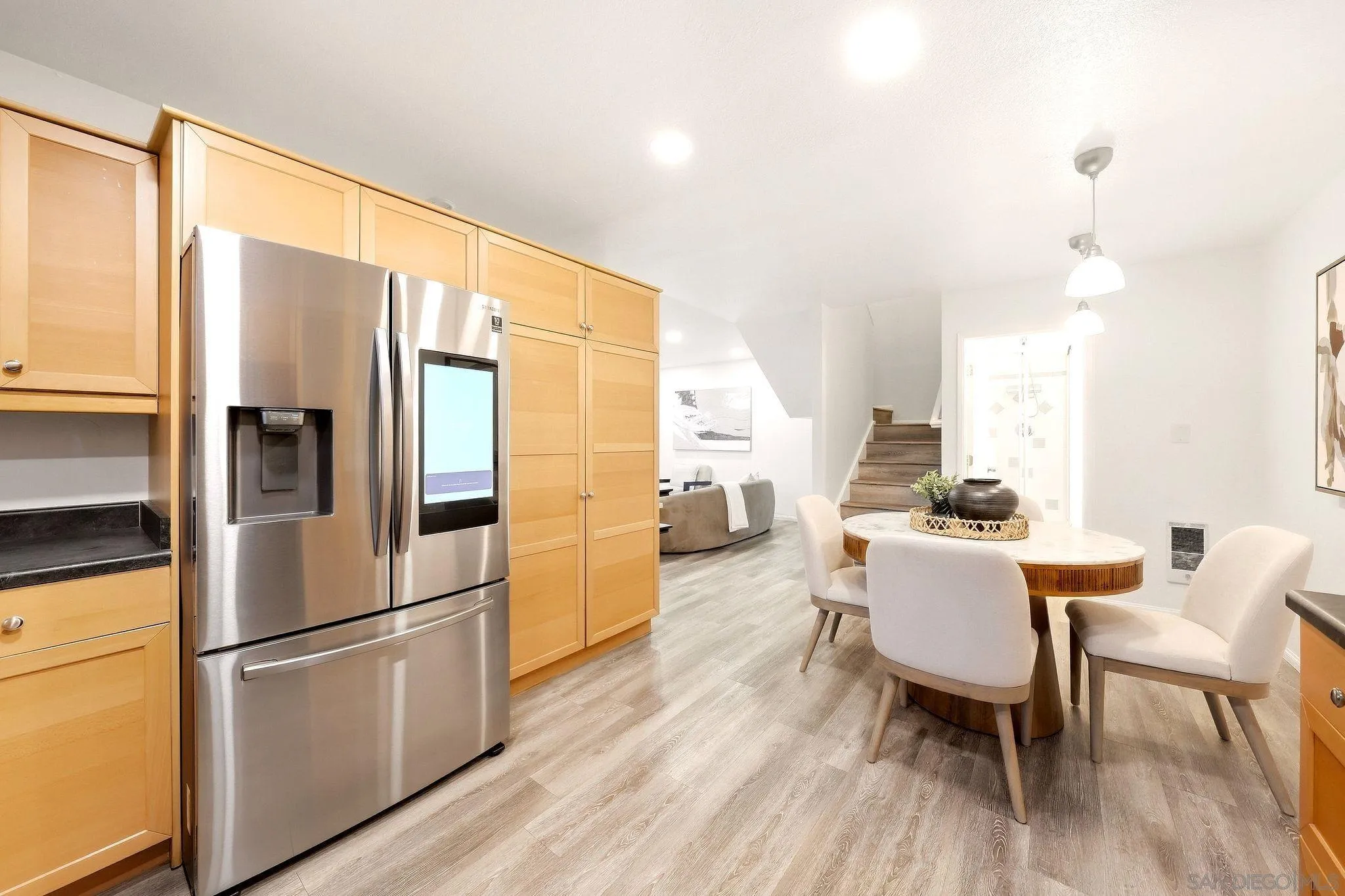 https://cdn.realtyfeed.com/cdn/127/260022817/0139a81360fd8e7b4fe80bcac501ccff.webp