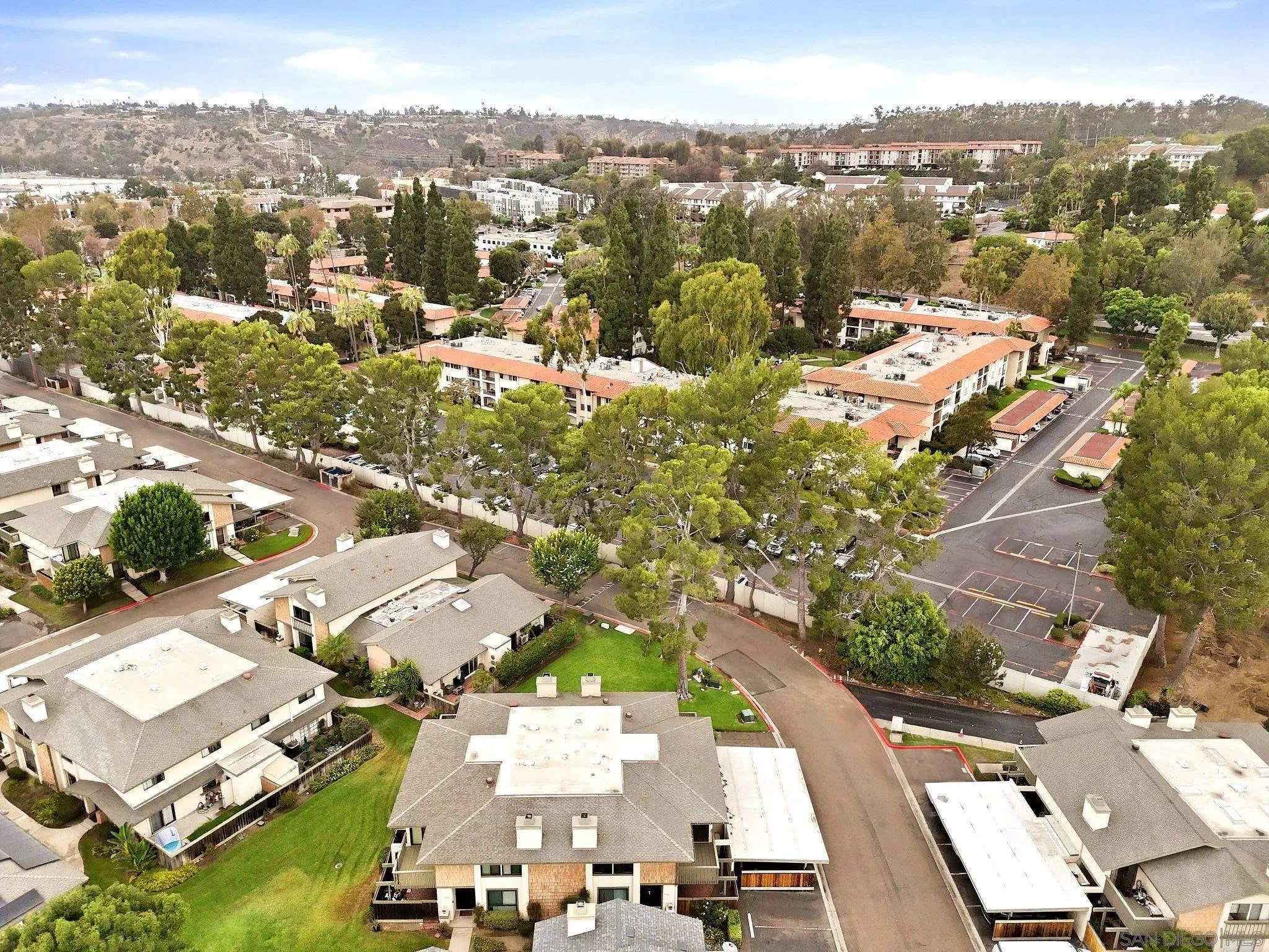 https://cdn.realtyfeed.com/cdn/127/260022817/29e64914b52d36b6da67ee661bbc6729.webp
