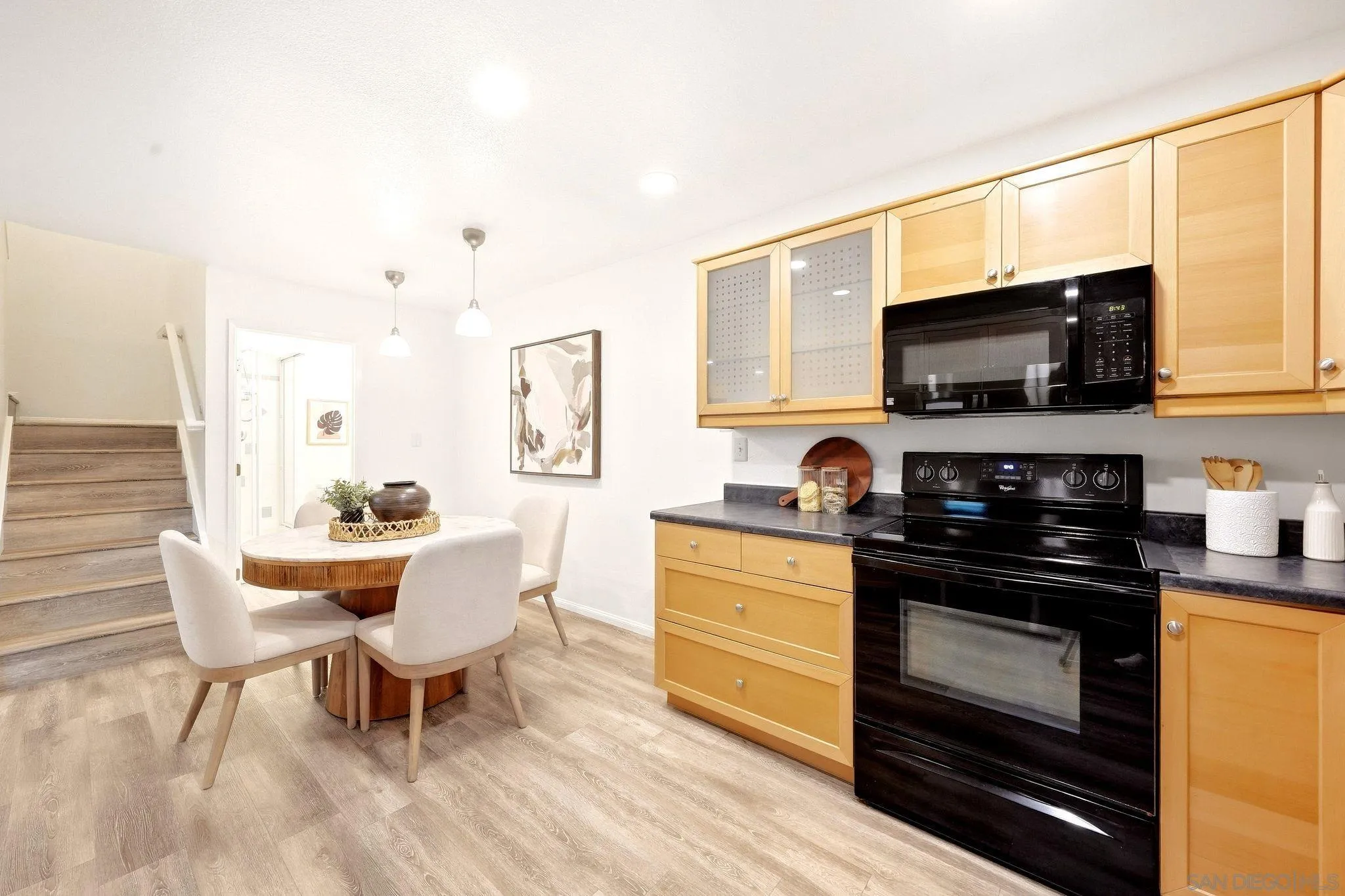 https://cdn.realtyfeed.com/cdn/127/260022817/47dcaf1edb7df6835a9e5d3427f13930.webp
