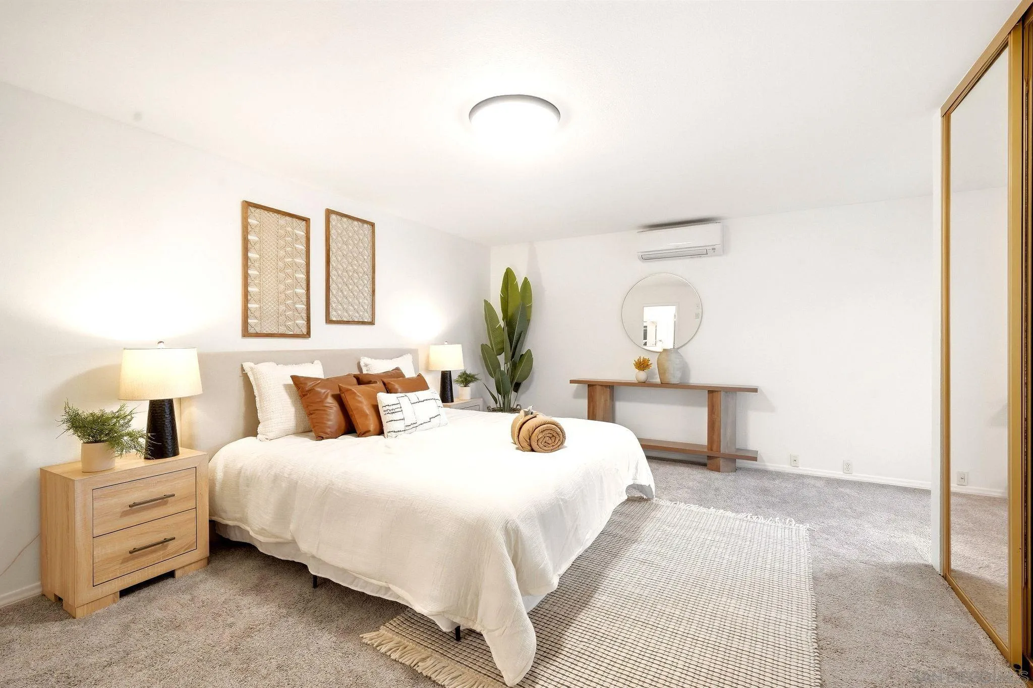 https://cdn.realtyfeed.com/cdn/127/260022817/4e349edaf59e1810b4a4b2785806b66f.webp