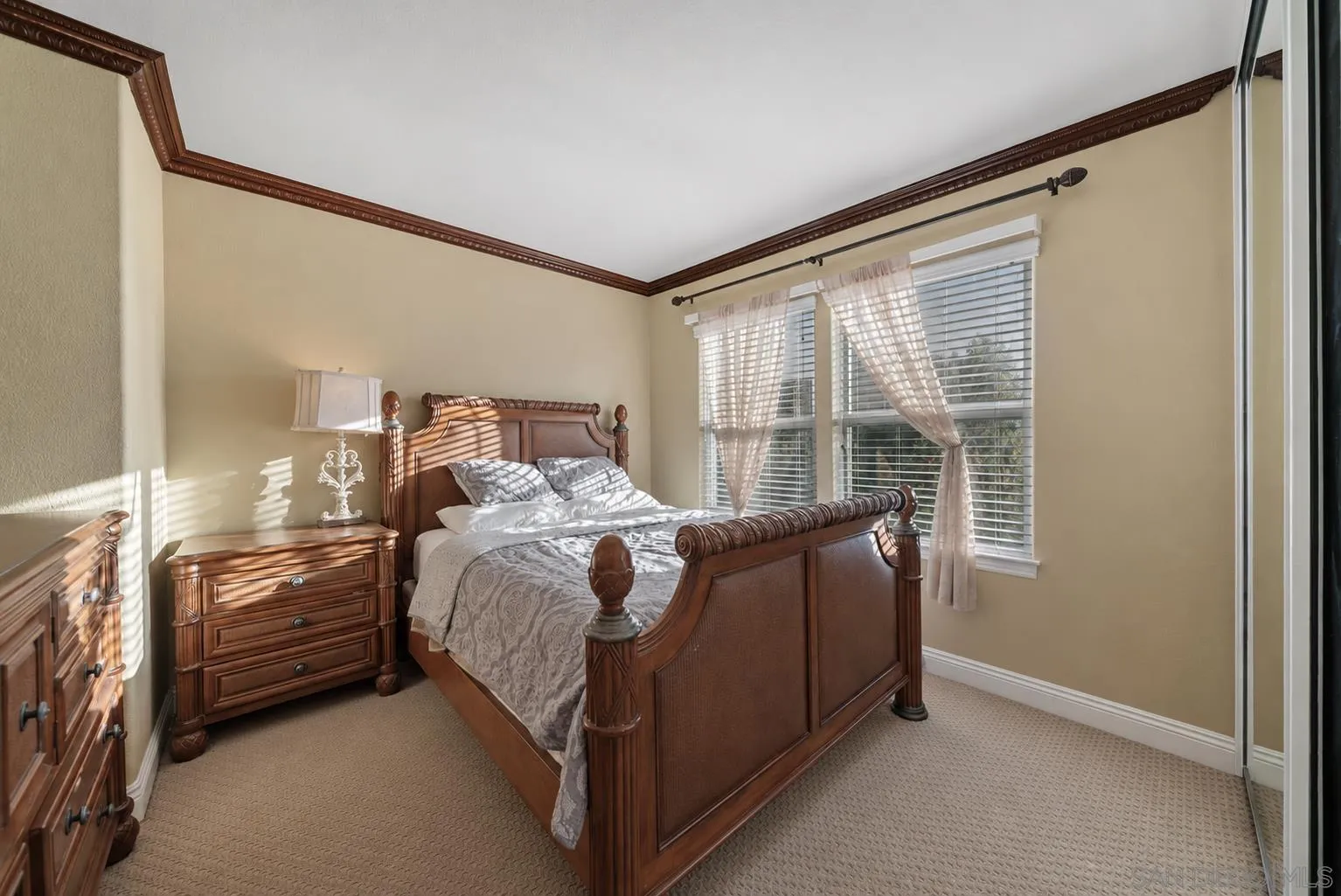 https://cdn.realtyfeed.com/cdn/127/260022818/bc09580d5f76788a0ec47e5c5955132c.webp