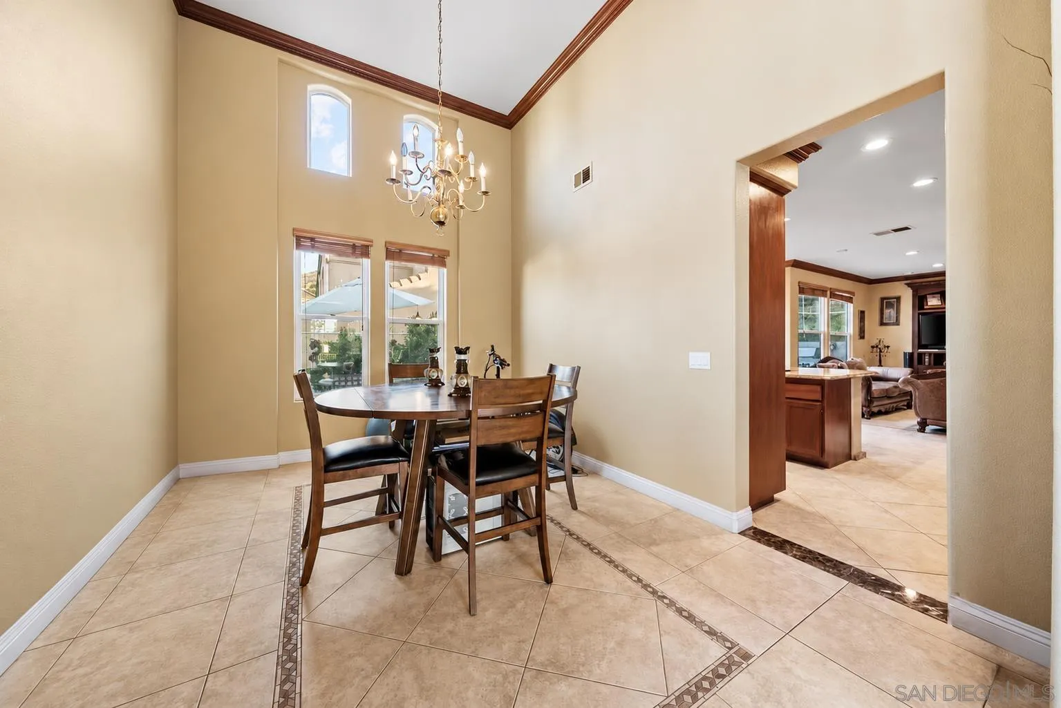 https://cdn.realtyfeed.com/cdn/127/260022818/f7c0a422f38845b32edf280531975192.webp