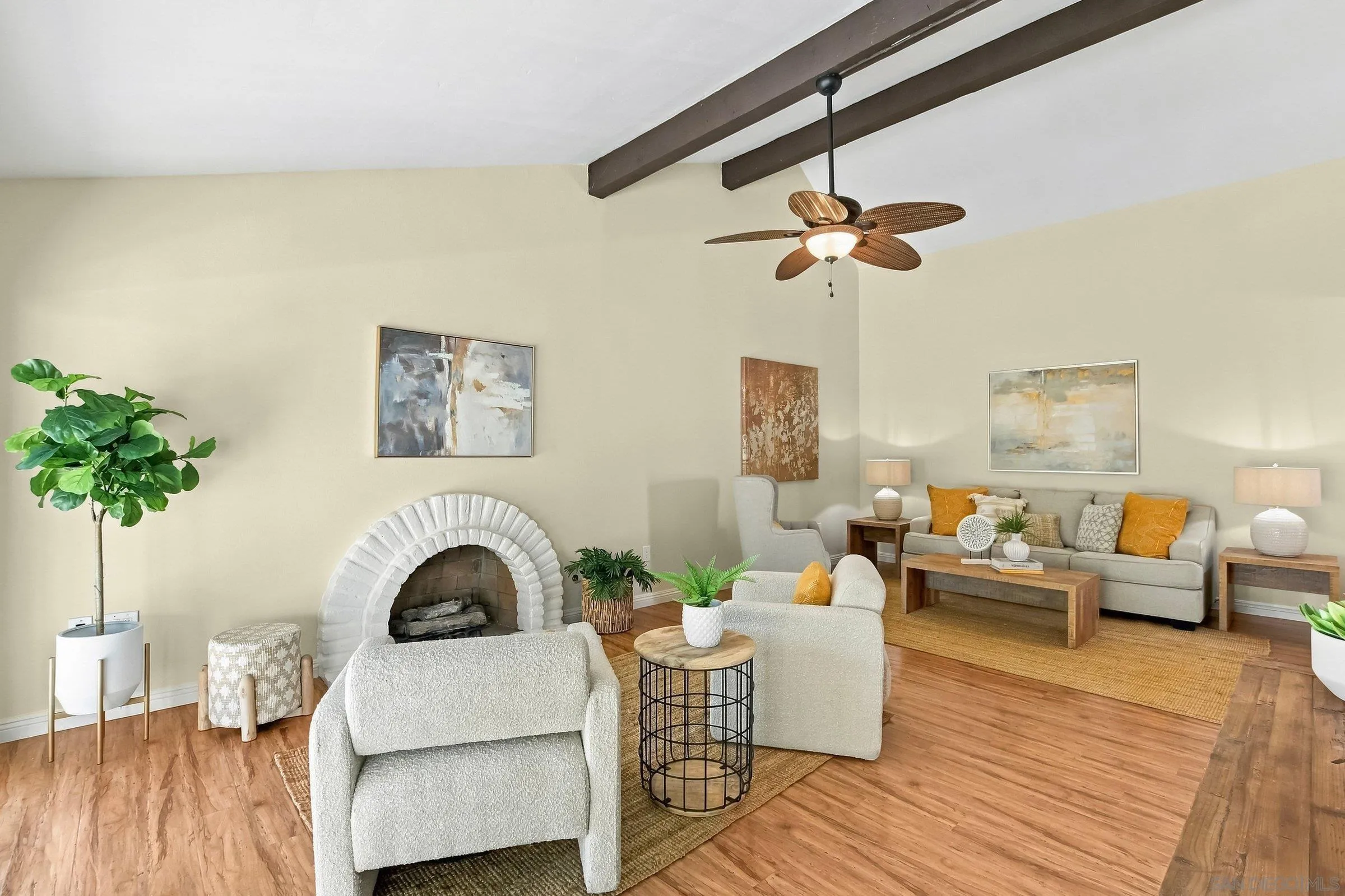 https://cdn.realtyfeed.com/cdn/127/260022822/5b7159292686e8291c72627cf01a68a3.webp