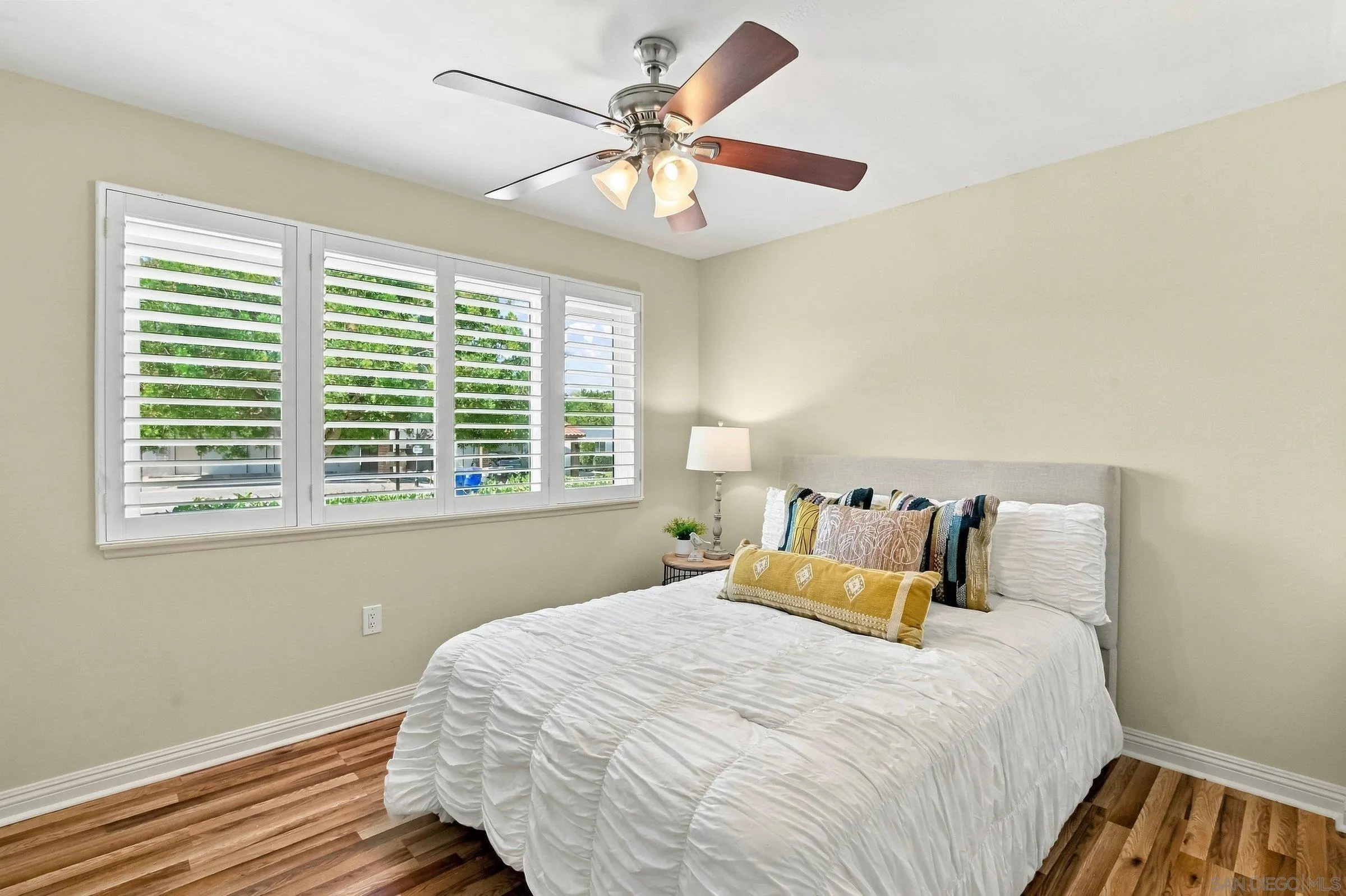 https://cdn.realtyfeed.com/cdn/127/260022822/867ea69efd0367b0fc0b1faee63baf7e.webp