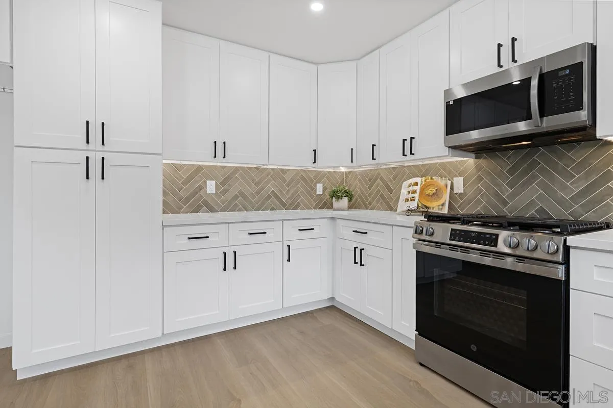 https://cdn.realtyfeed.com/cdn/127/260022828/bf861129b8ee784f96d9b67f4130d726.webp