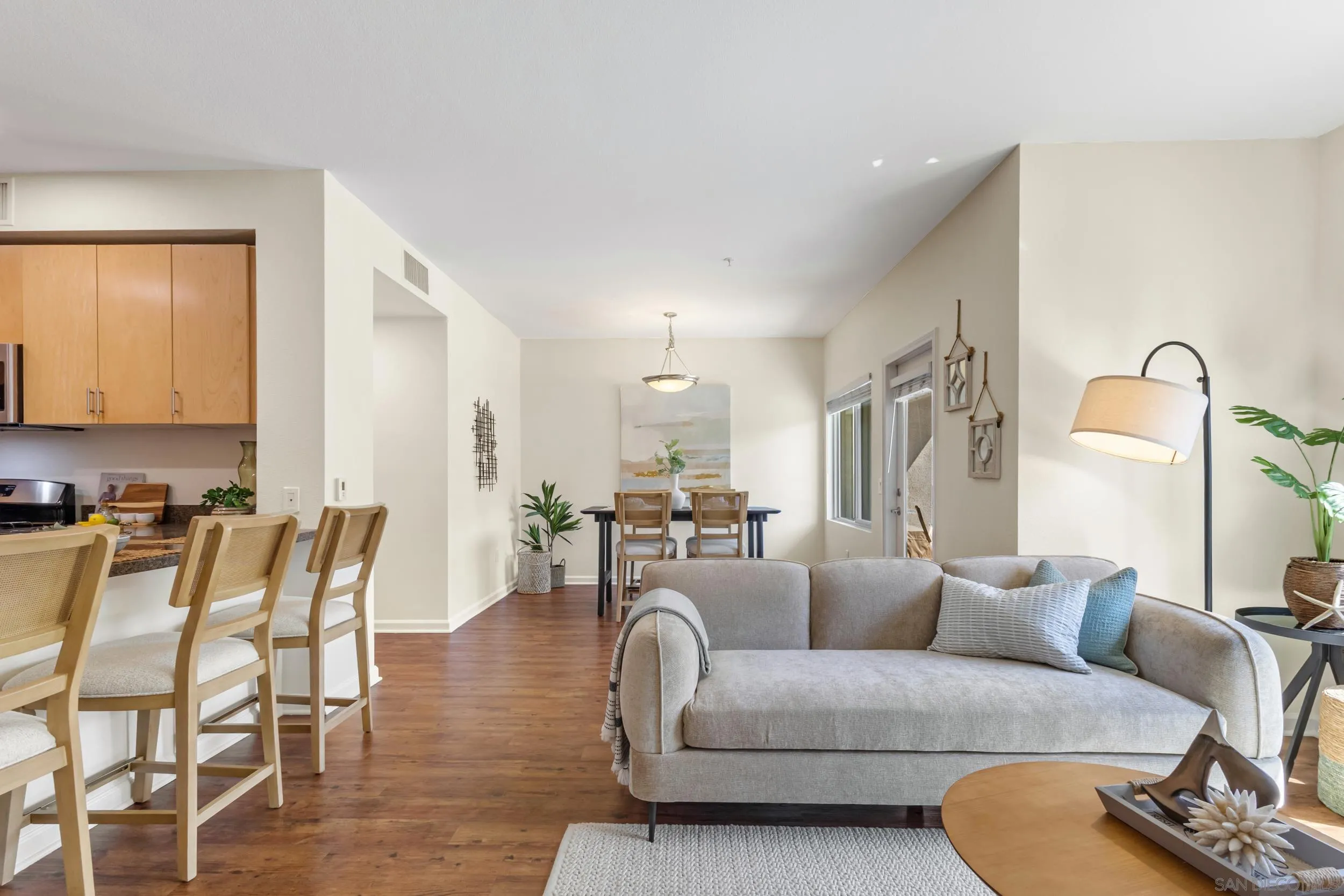 https://cdn.realtyfeed.com/cdn/127/260022829/1cb0bb0b8dc37a73c1a0c9c3f731fbcf.webp