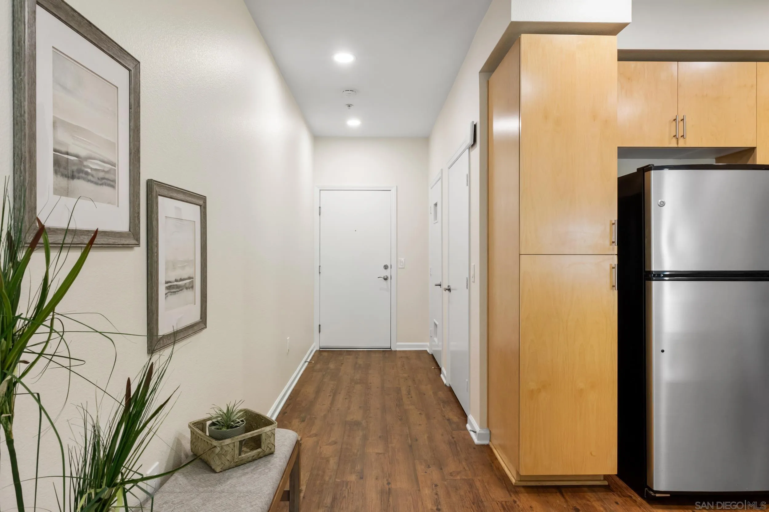 https://cdn.realtyfeed.com/cdn/127/260022829/aa9e6adb613b681f54413ea331544d6d.webp